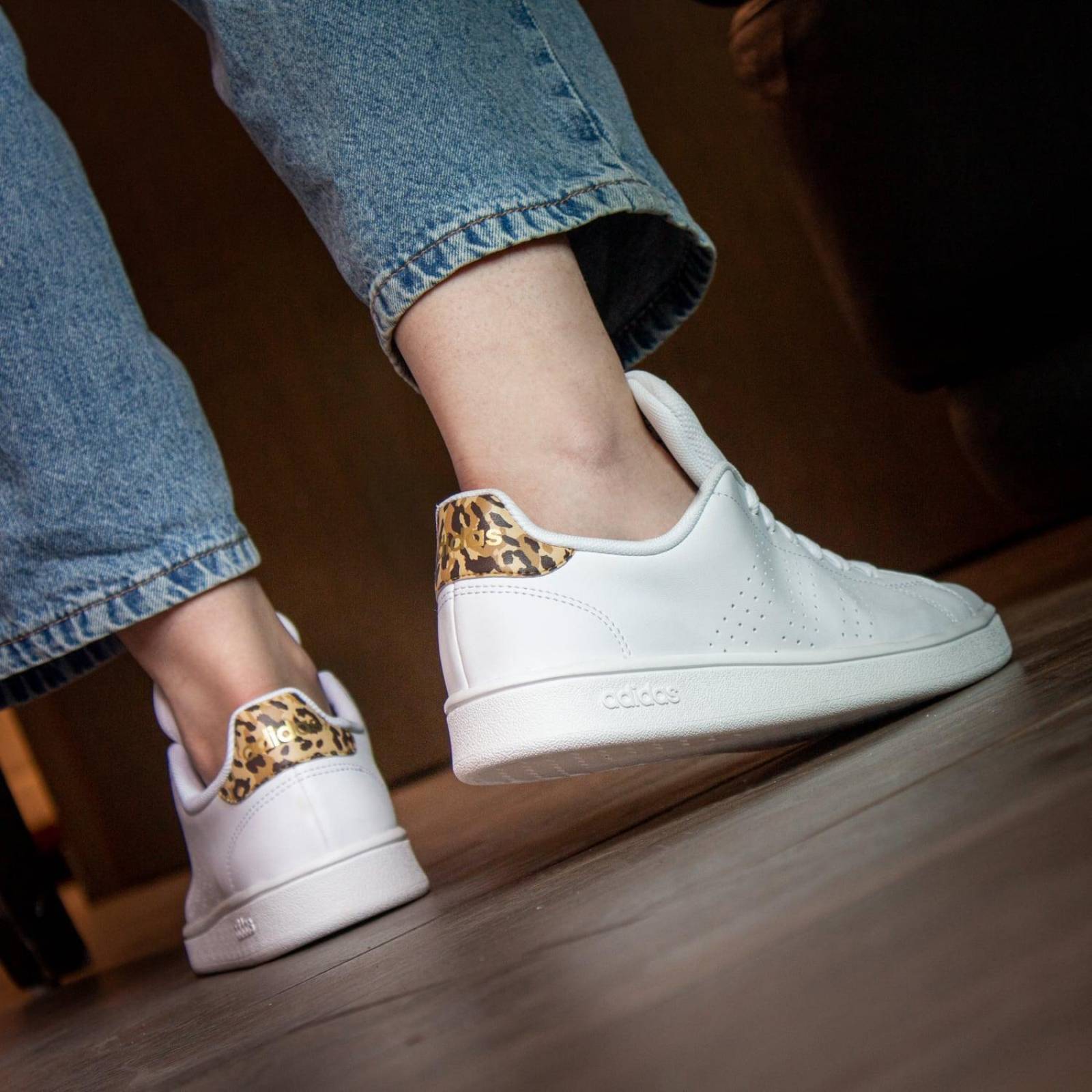 Tenis Adidas Advantage Base - H03791 - Blanco - Mujer 