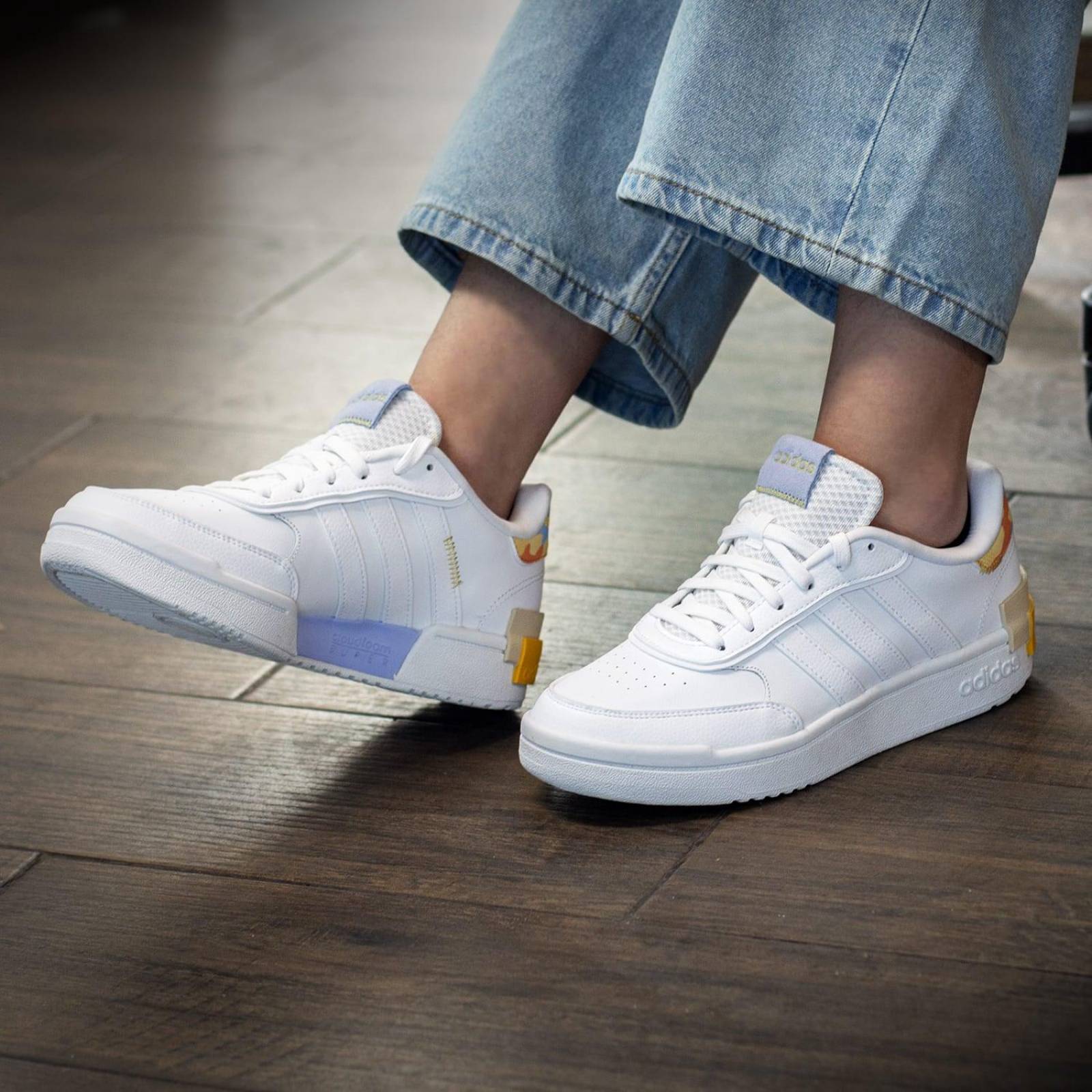 Tenis Adidas Postmove SE - H03742 - Blanco - Mujer
