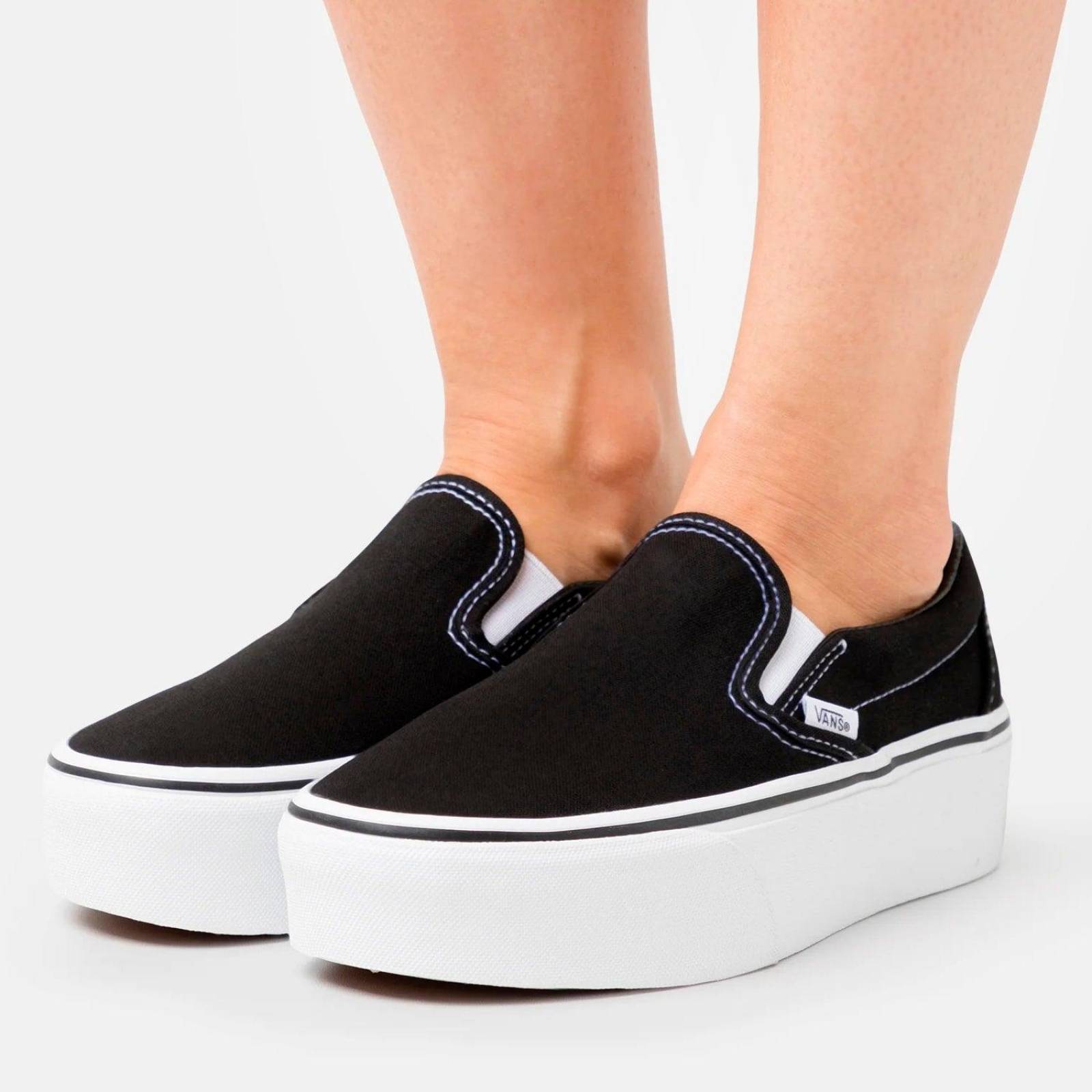 Tenis Vans Classic Slip On Stackform - 7Q5RBMX - Negro - Mujer 