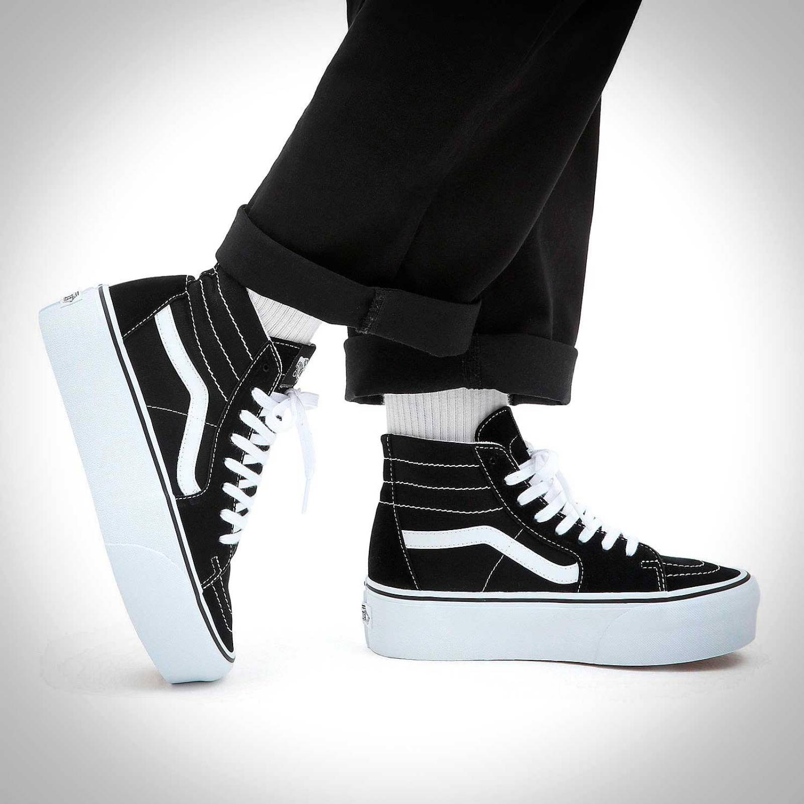 Tenis Vans SK8 Hi Tapered Stackform - 5JMKBMX - Negro - Mujer