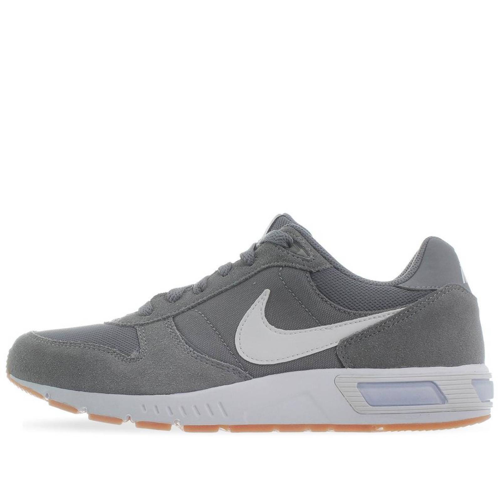 Tenis Nike Nightgazer - 644402007 - Gris - Hombre 