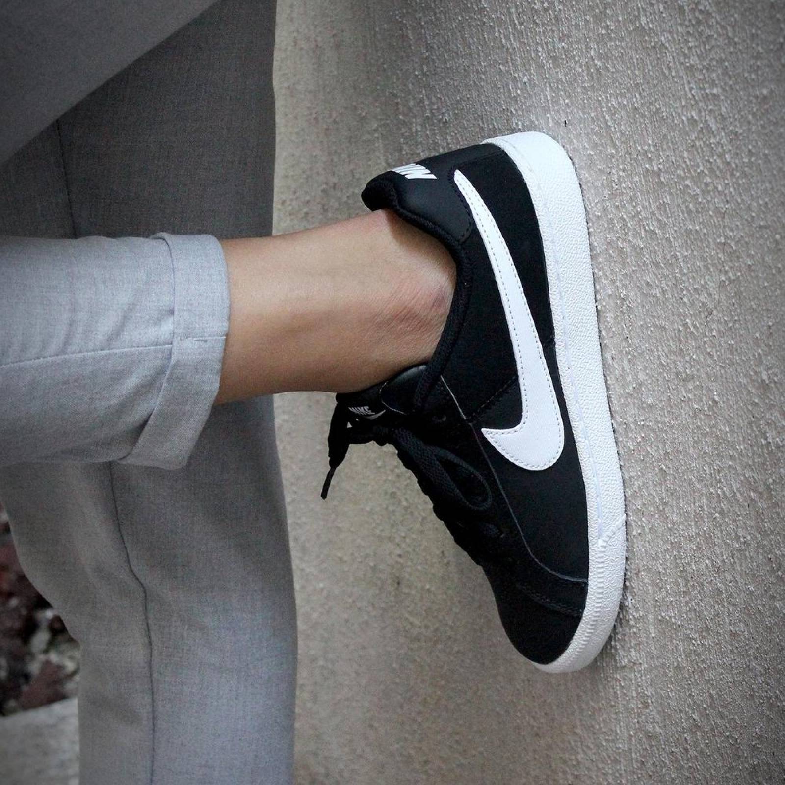 Tenis Nike Court Royale - 749867010 - Negro - Mujer 