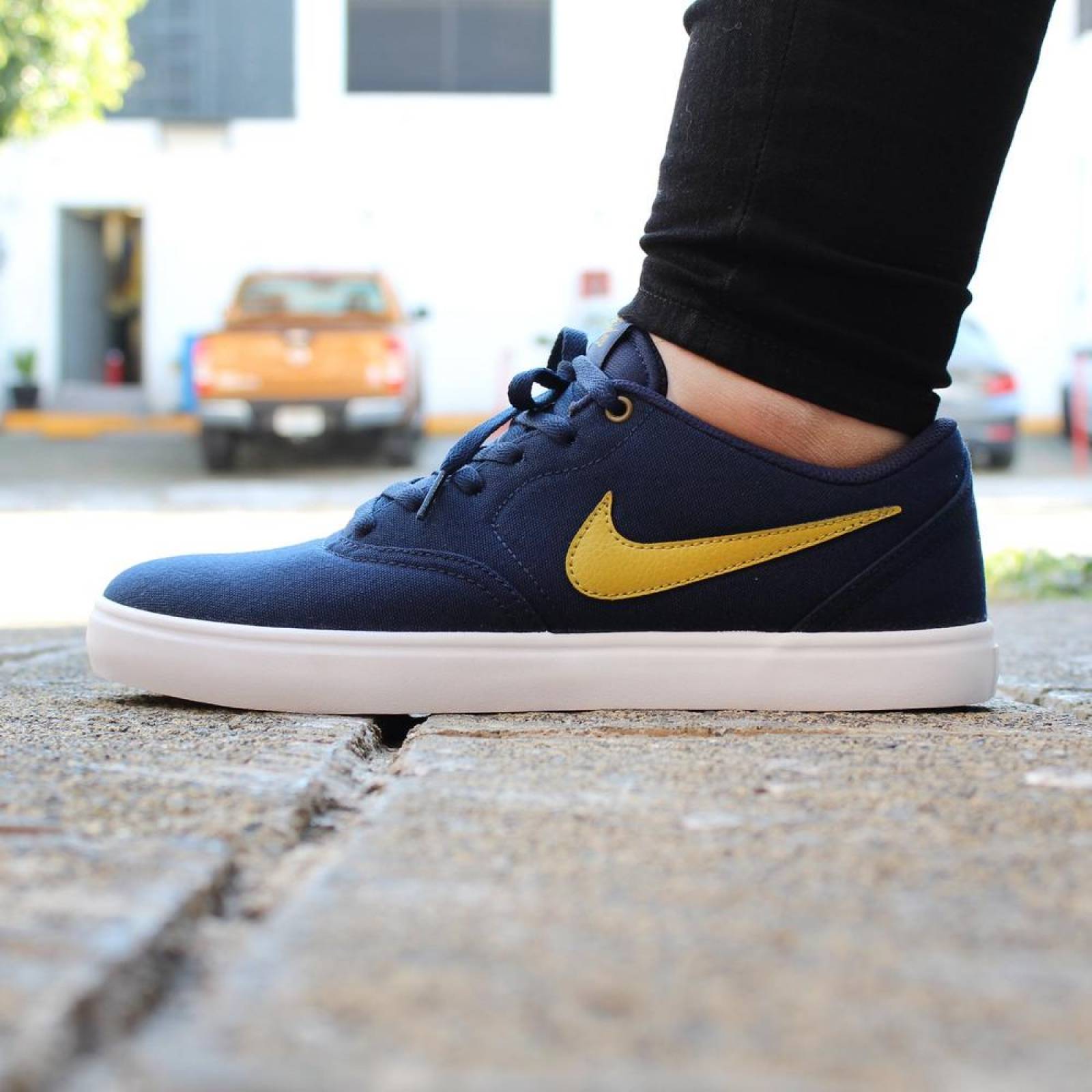 Tenis Nike SB Check Solar - 843896403 - Azul Marino - Hombre 