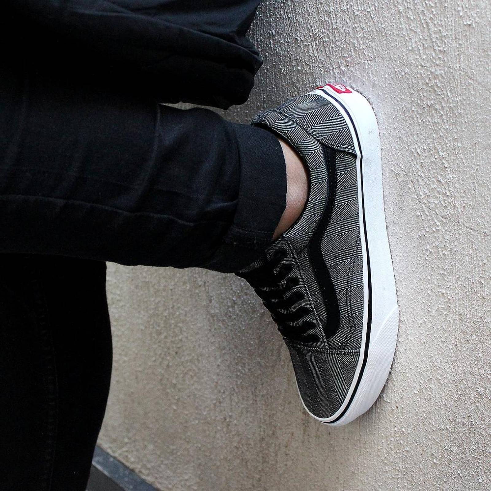 Tenis Vans Old Skool - 38G1U4J - Gris Obscuro - Hombre 
