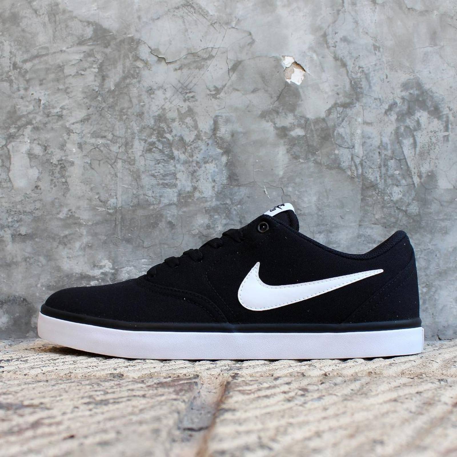 Tenis Nike SB Check Solar - 843896001 - Negro - Hombre 