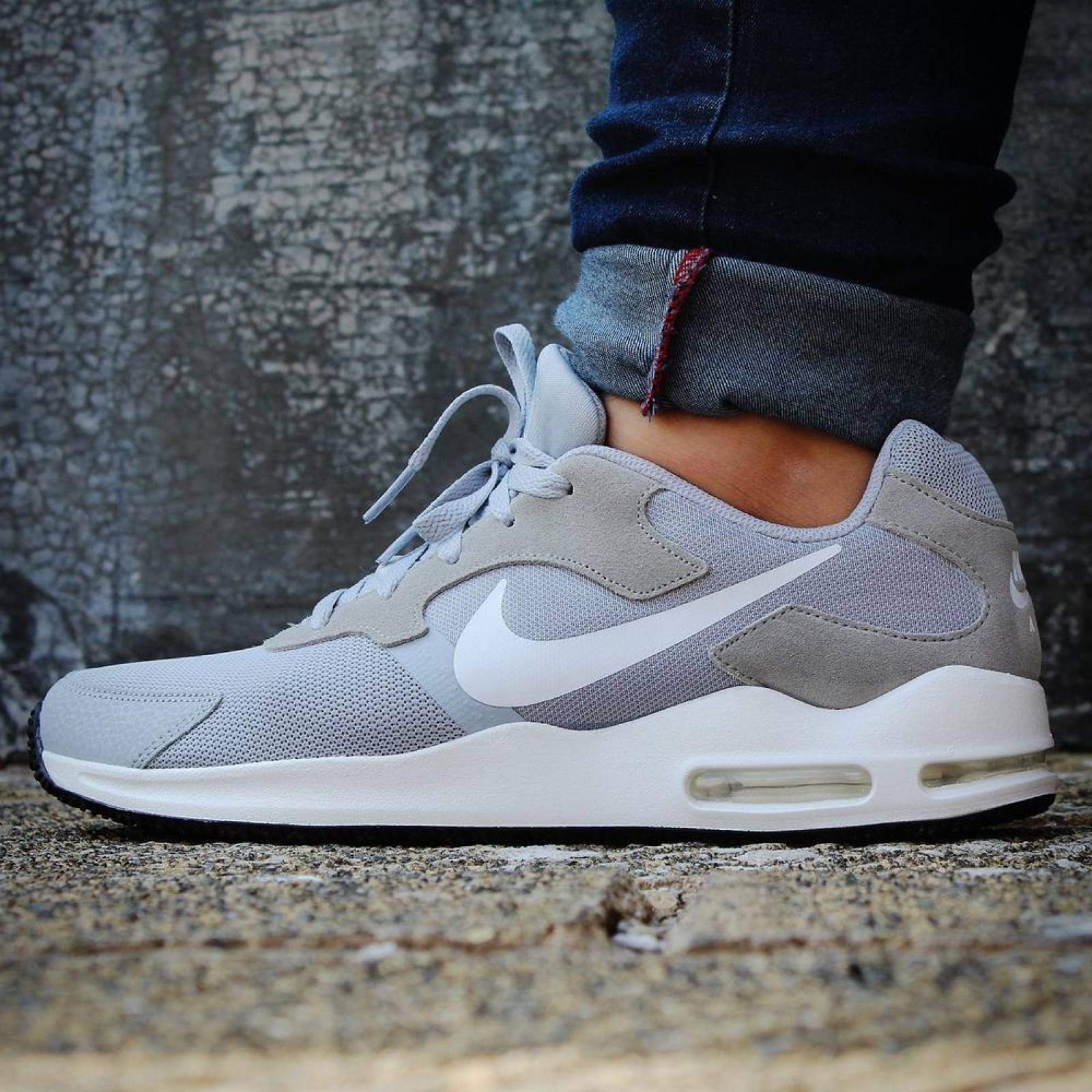 Tenis Nike Air Max Guile - 916768001 - Gris - Hombre