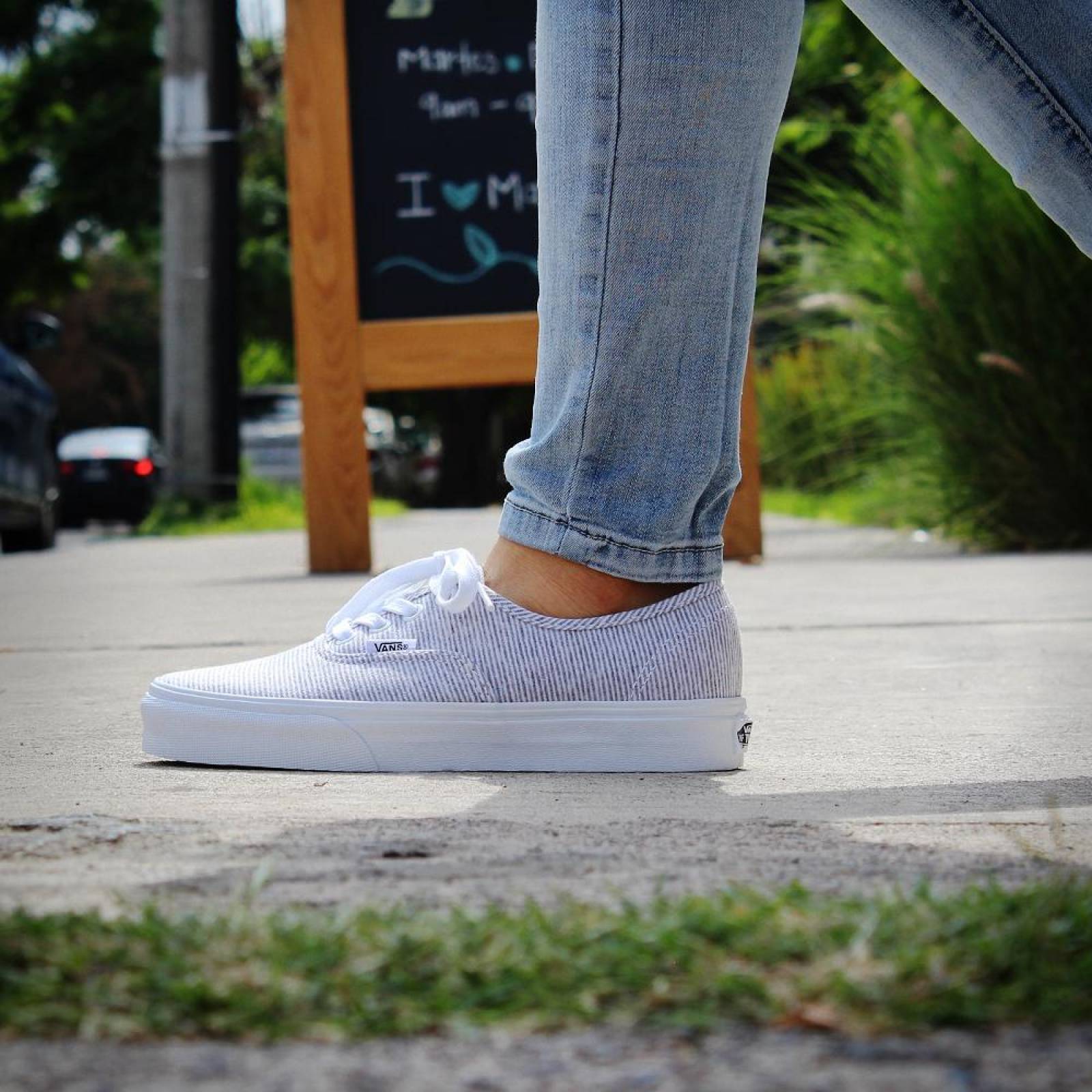 jeans vans mujer gris