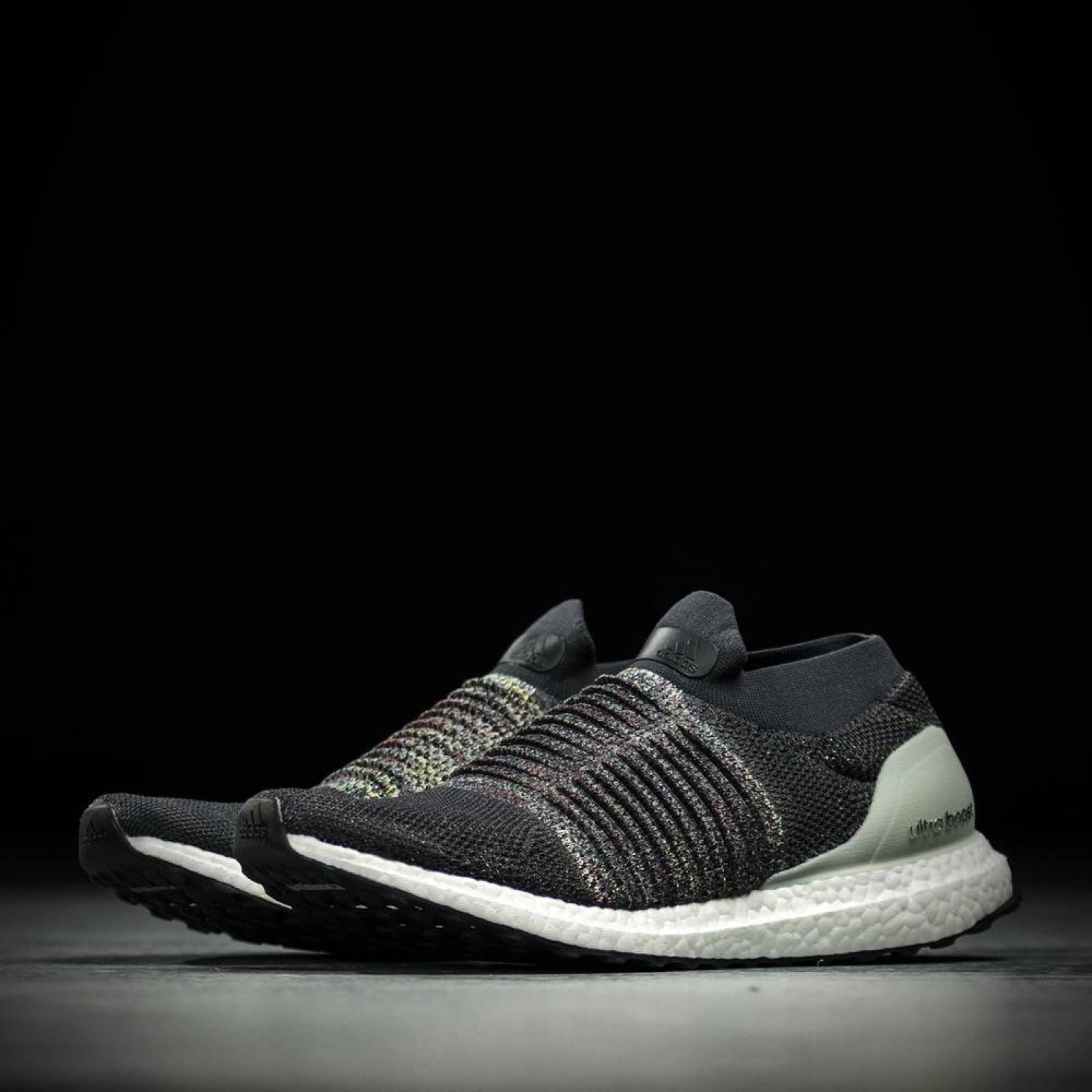 Tenis Adidas UltraBOOST Laceless - CM8267 - Gris Oscuro - Hombre