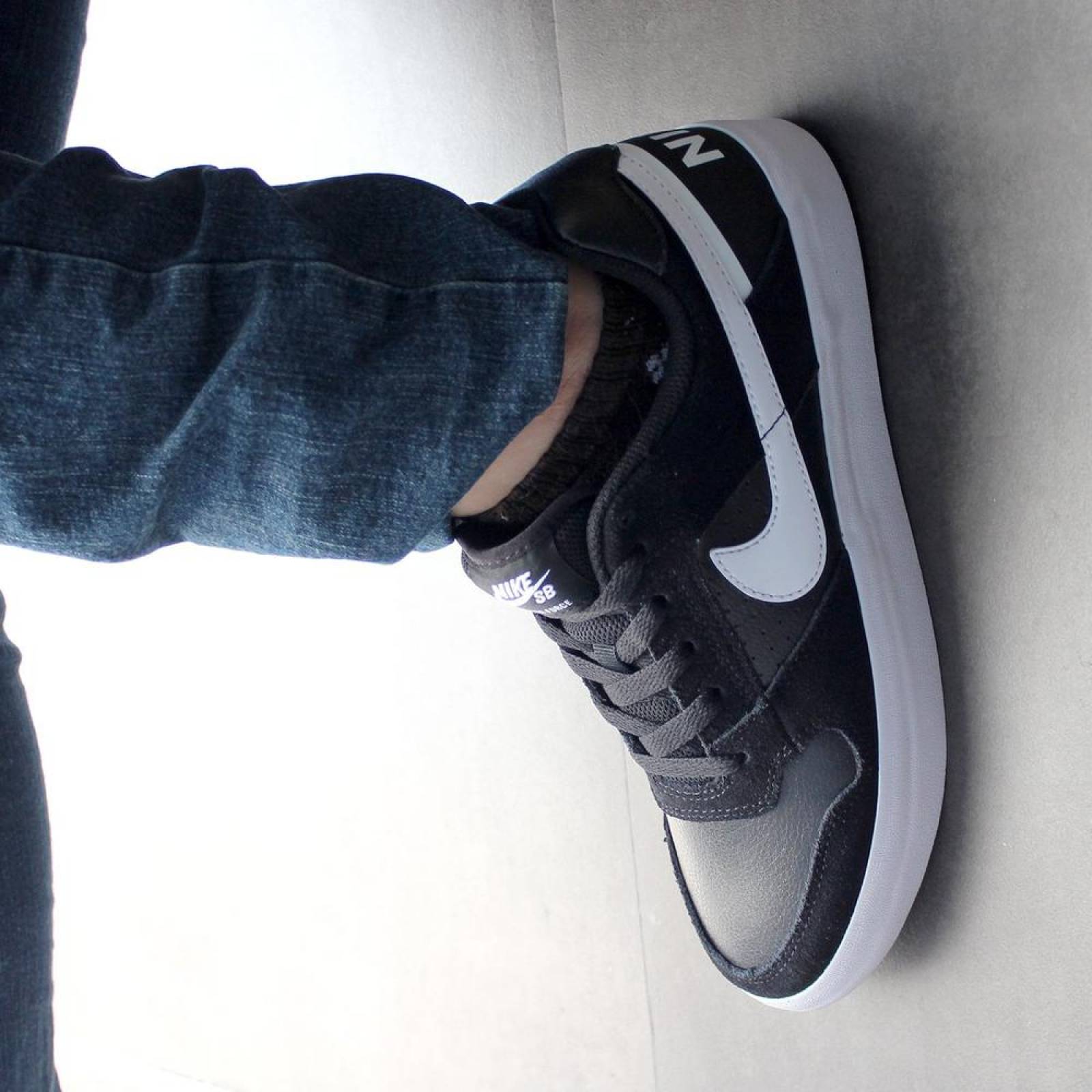 Tenis Nike SB Delta Force Vulc - 942237010 - Negro - Hombre 