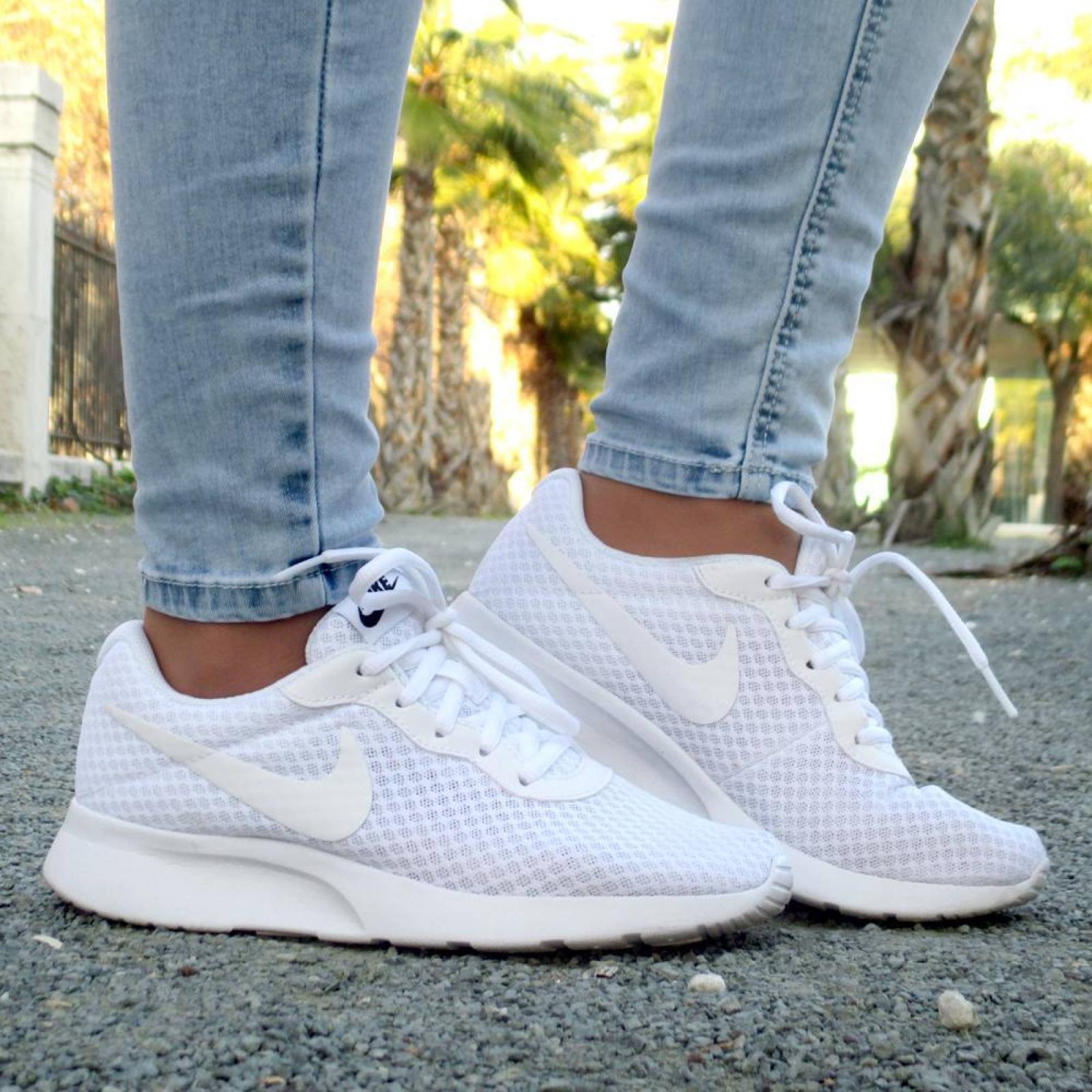 Tenis Nike Tanjun - 812655110 - Blanco - Mujer 