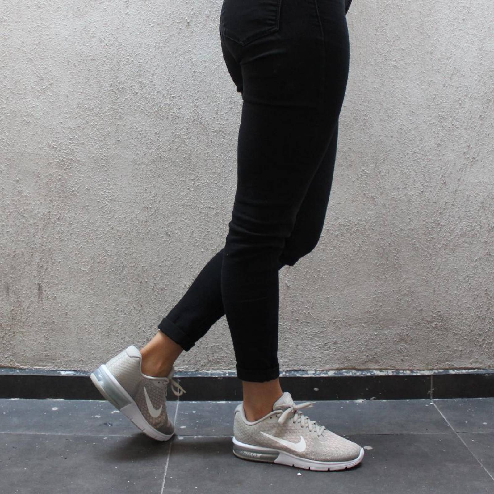 Tenis Nike Air Max Sequent 2 - 852465011 - Arena - Mujer