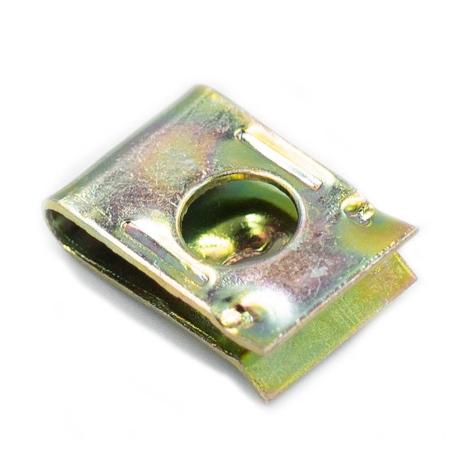 Grapas y pijas para plasticos para moto Ds150 Kinlley 