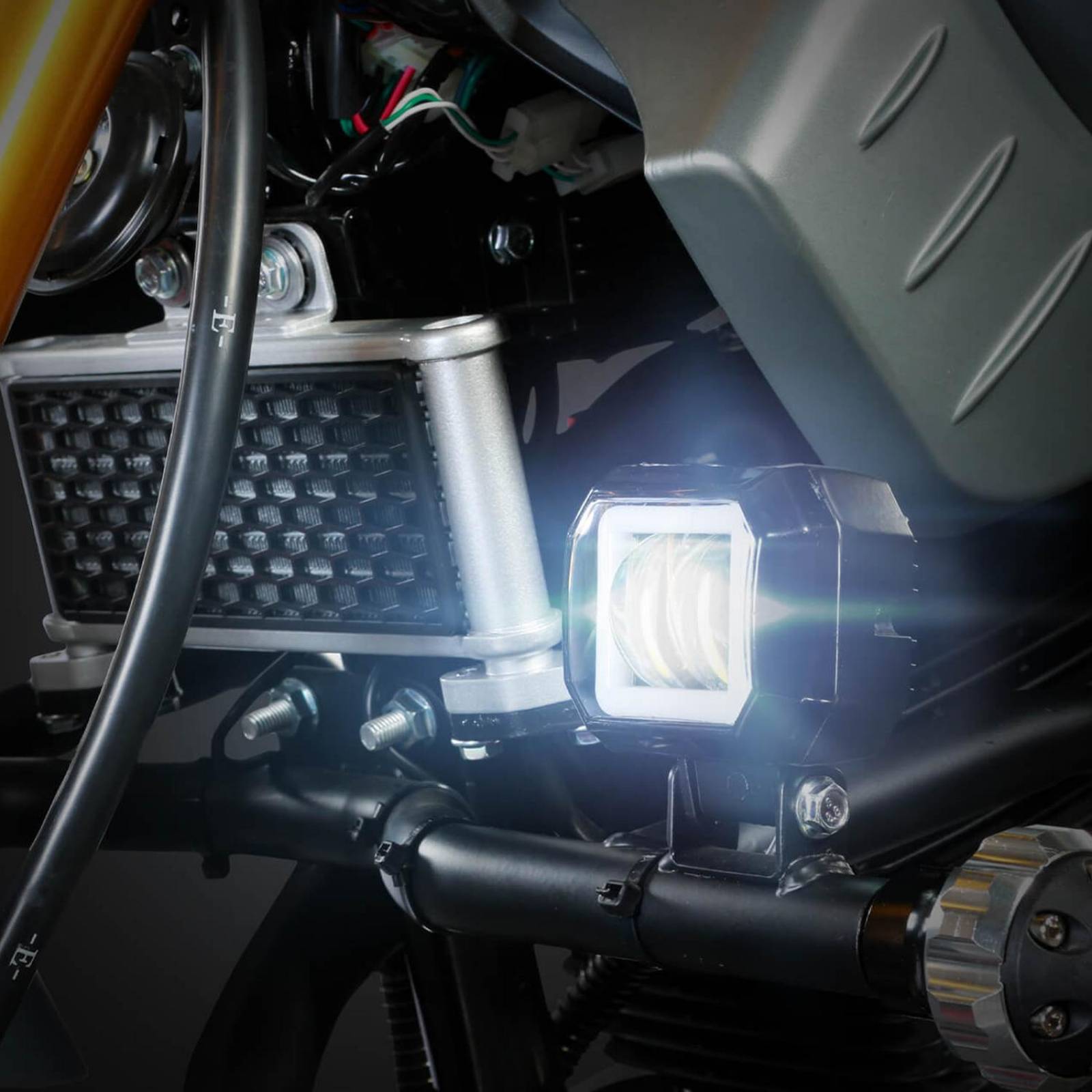 Motocicleta Screamer 250 CC Vento Color Gris 