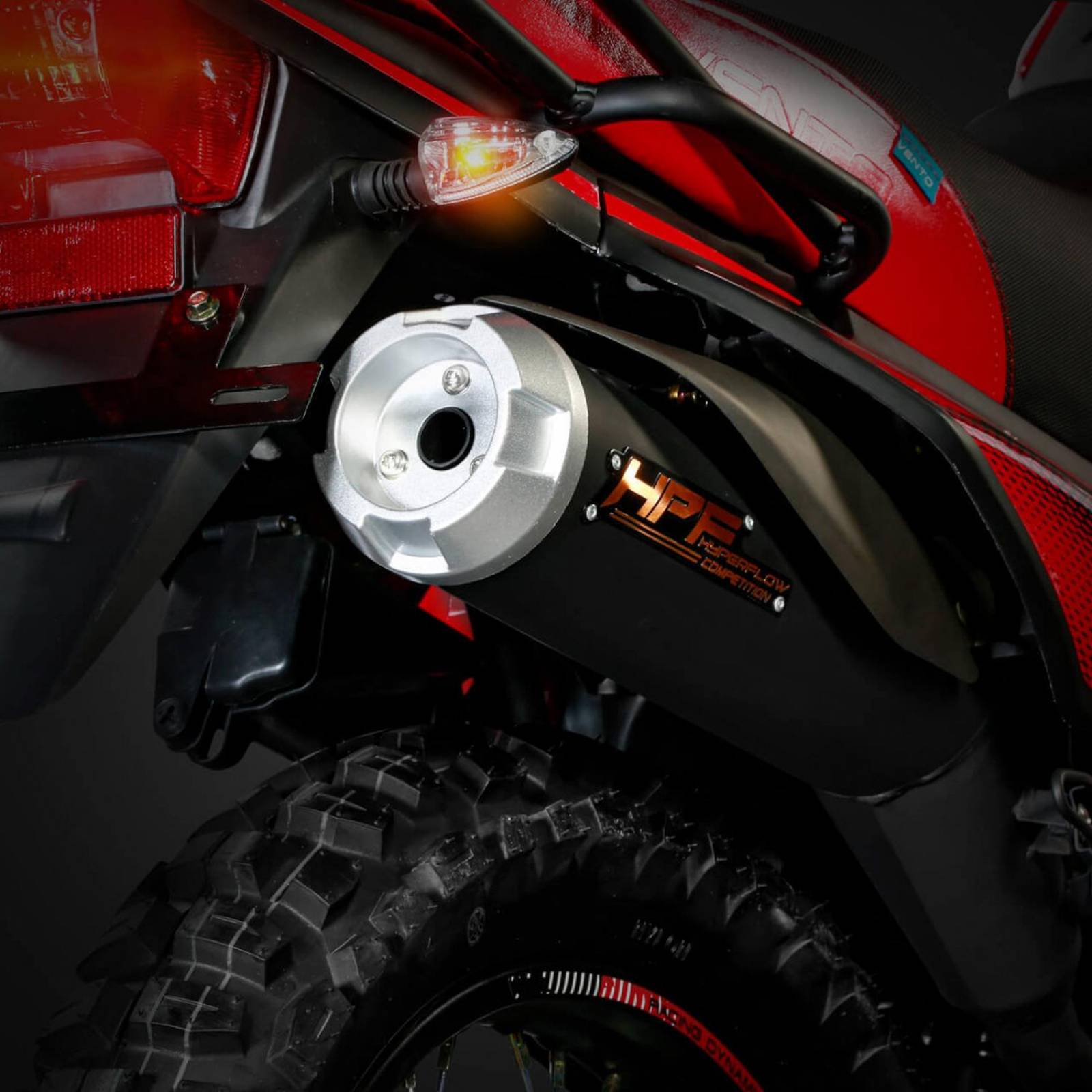 Motocicleta Crossmax 150 CC Vento Color Rojo con negro