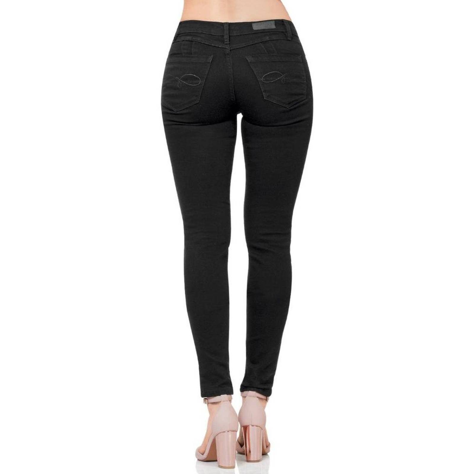 Jeans Básico Mujer SCandia Negro 65000797 Mezclilla Stretch 