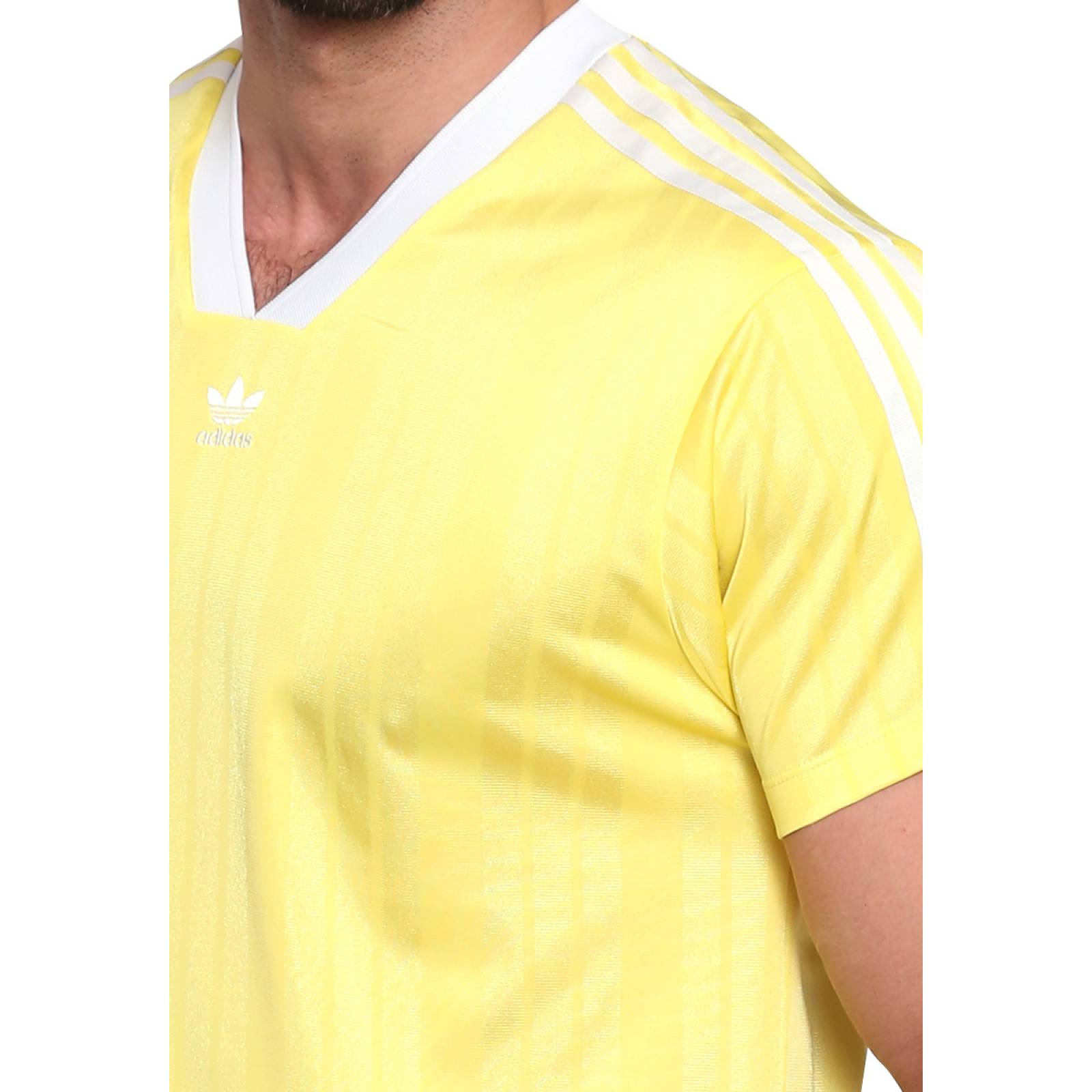 playera adidas amarilla
