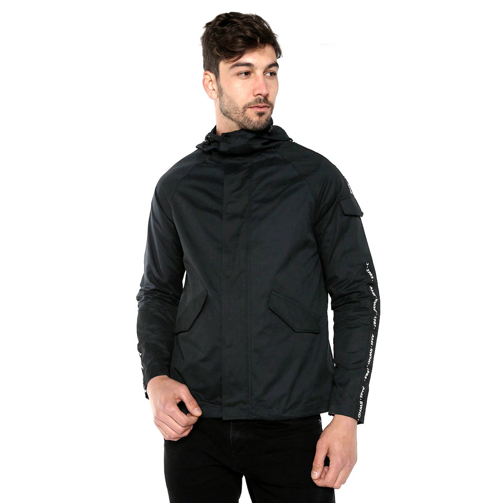 Chamarra Negra by Rewind