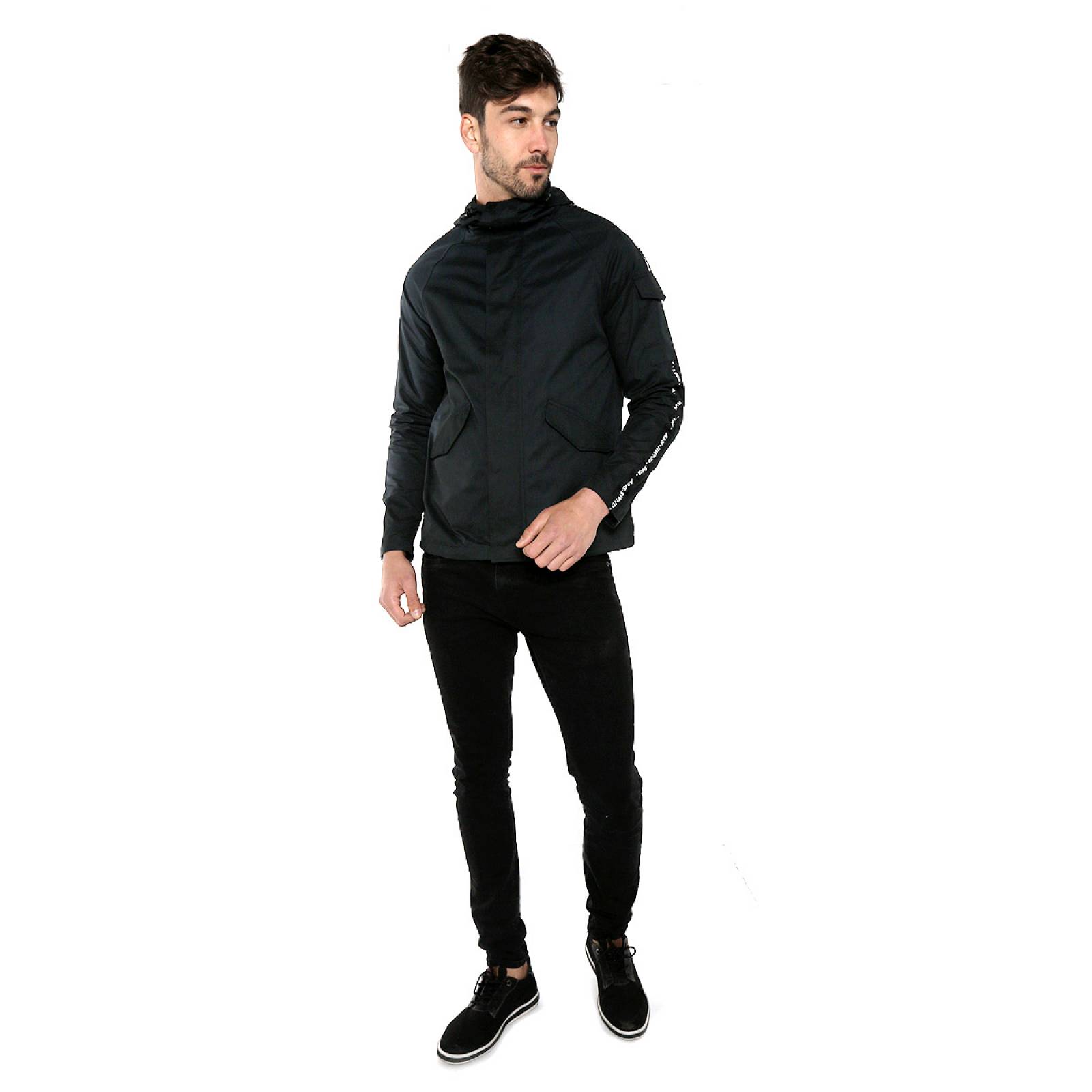 Chamarra Negra by Rewind