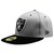 Gorra New Era 59 Fifty On Field 2018 Raiders Sideline Defended Gris 