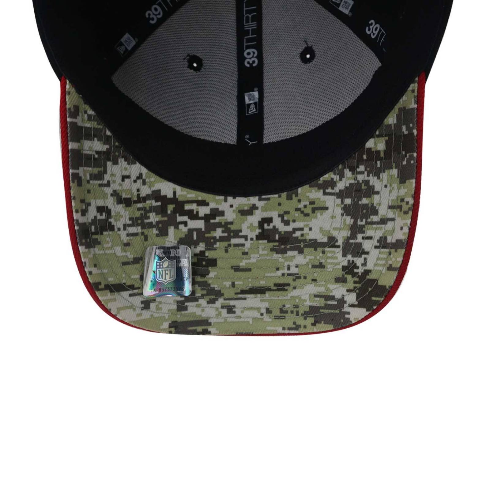 Gorra New Era 39 Thirty NFL Salute To Service 22 Chiefs Negro Cerrada CH/M