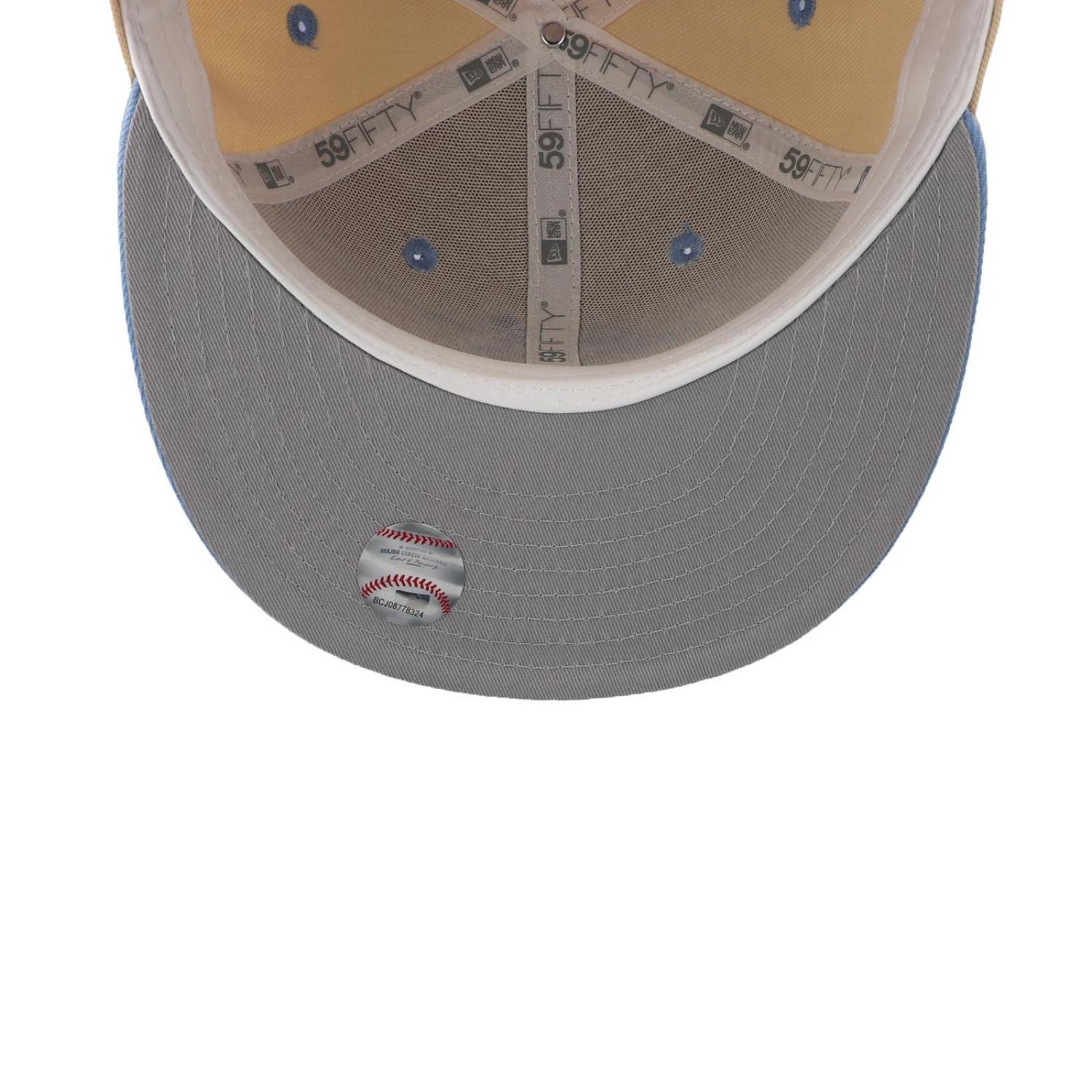 Gorra New Era 59 Fifty MLB Q323 Ice Latte Yankees Crema Cerrada 