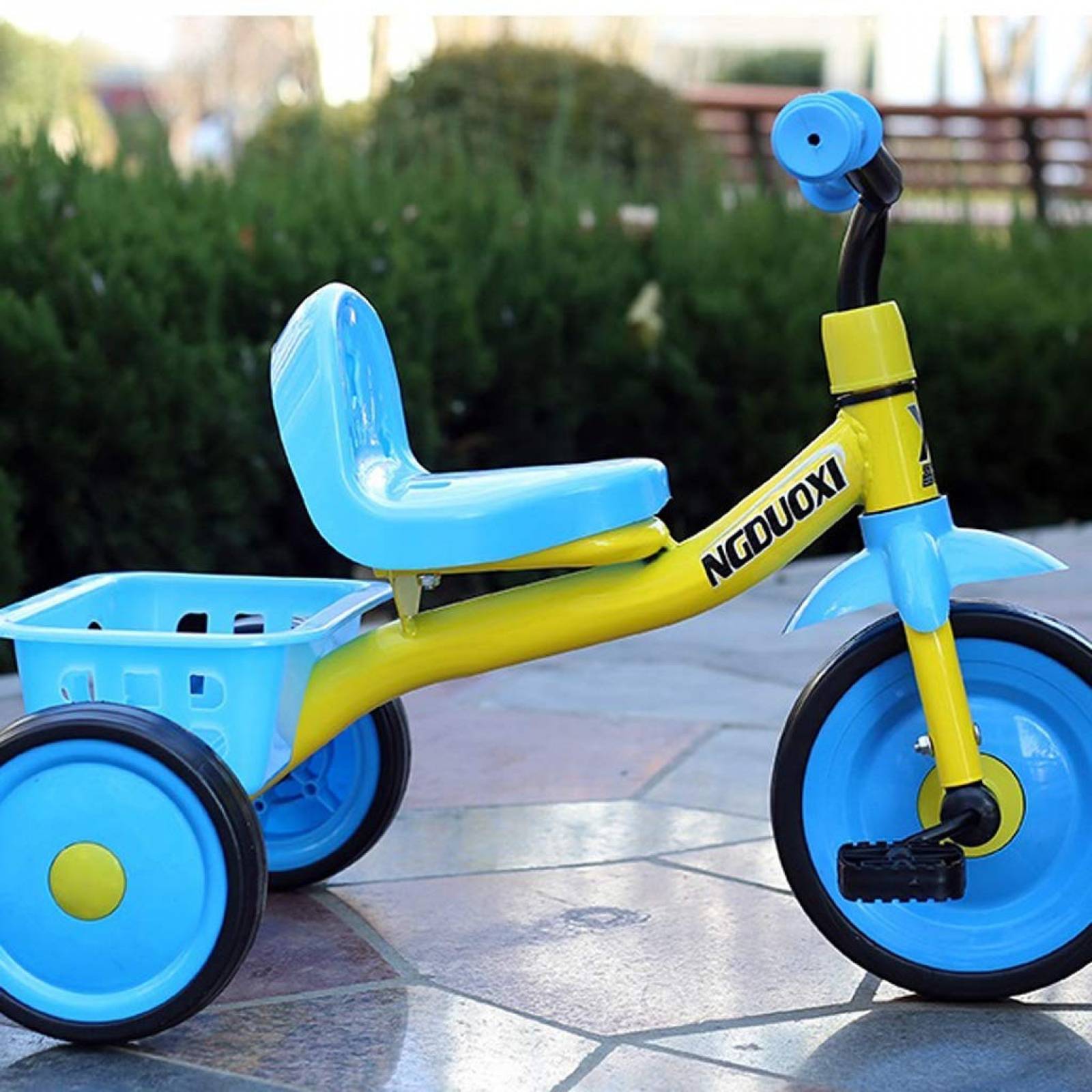 Triciclo para Niños 2 a 4 años con Canasto Altura 43 cm - Azul