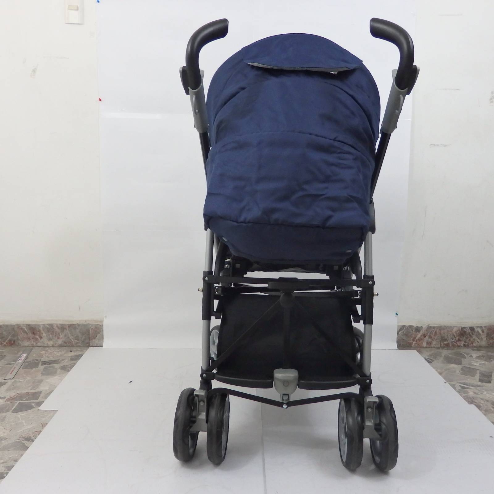 Carreola reclinable +   Bolso Pañalera Moderna + Silla Auto