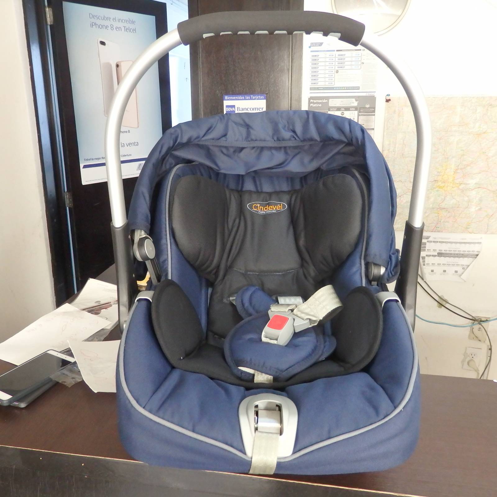 Carreola reclinable +   Bolso Pañalera Moderna + Silla Auto