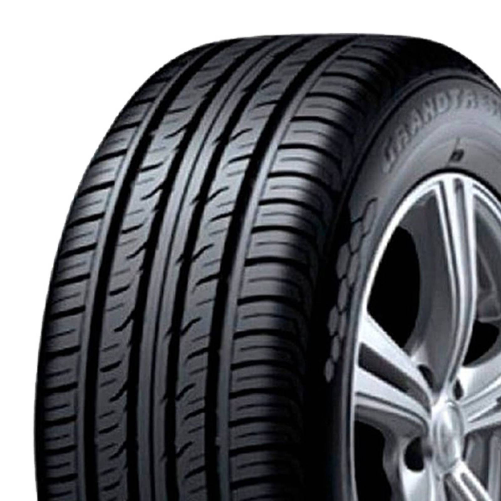 Paquete de 2 Llantas 235/65 R17 DUNLOP GRANDTREK PT3 108V