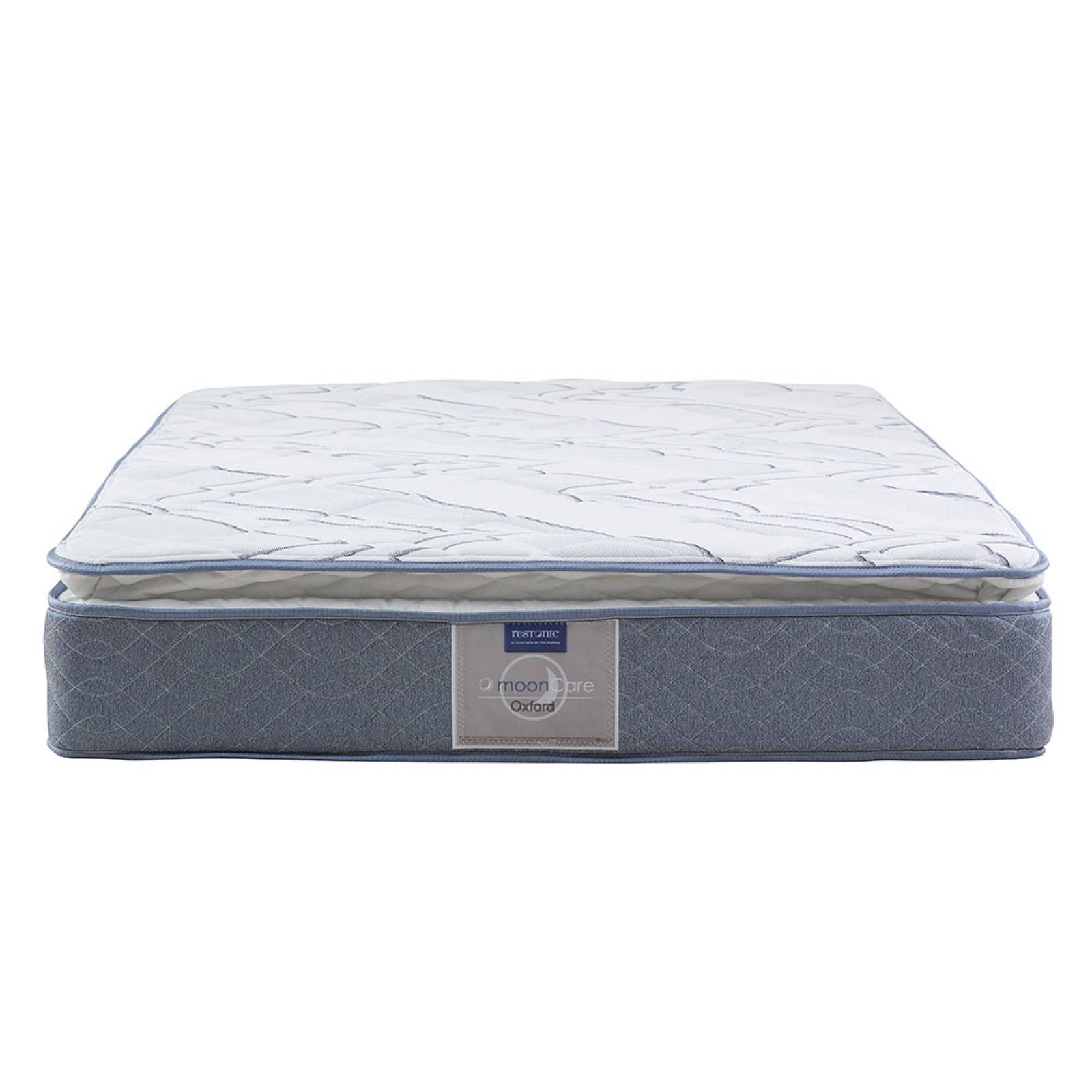 Colchón matrimonial Restonic Oxford con protector y almohada