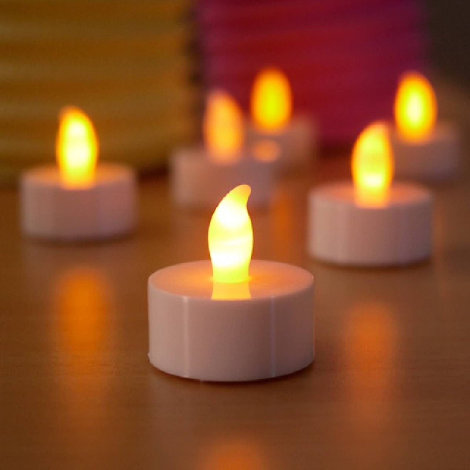 Caja 24 Velas Luz Amarilla Parpadeantes Incl Pila