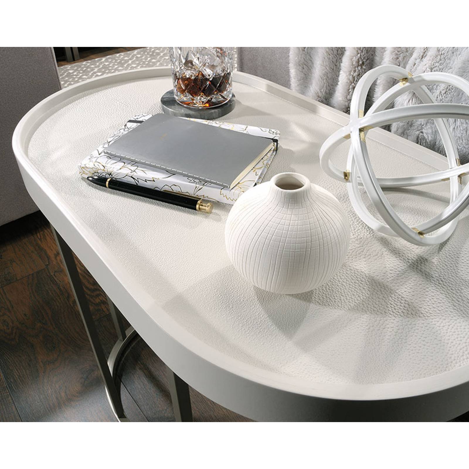 Mesa auxiliar Sauder acabado en Marfil Color Blanco 422388