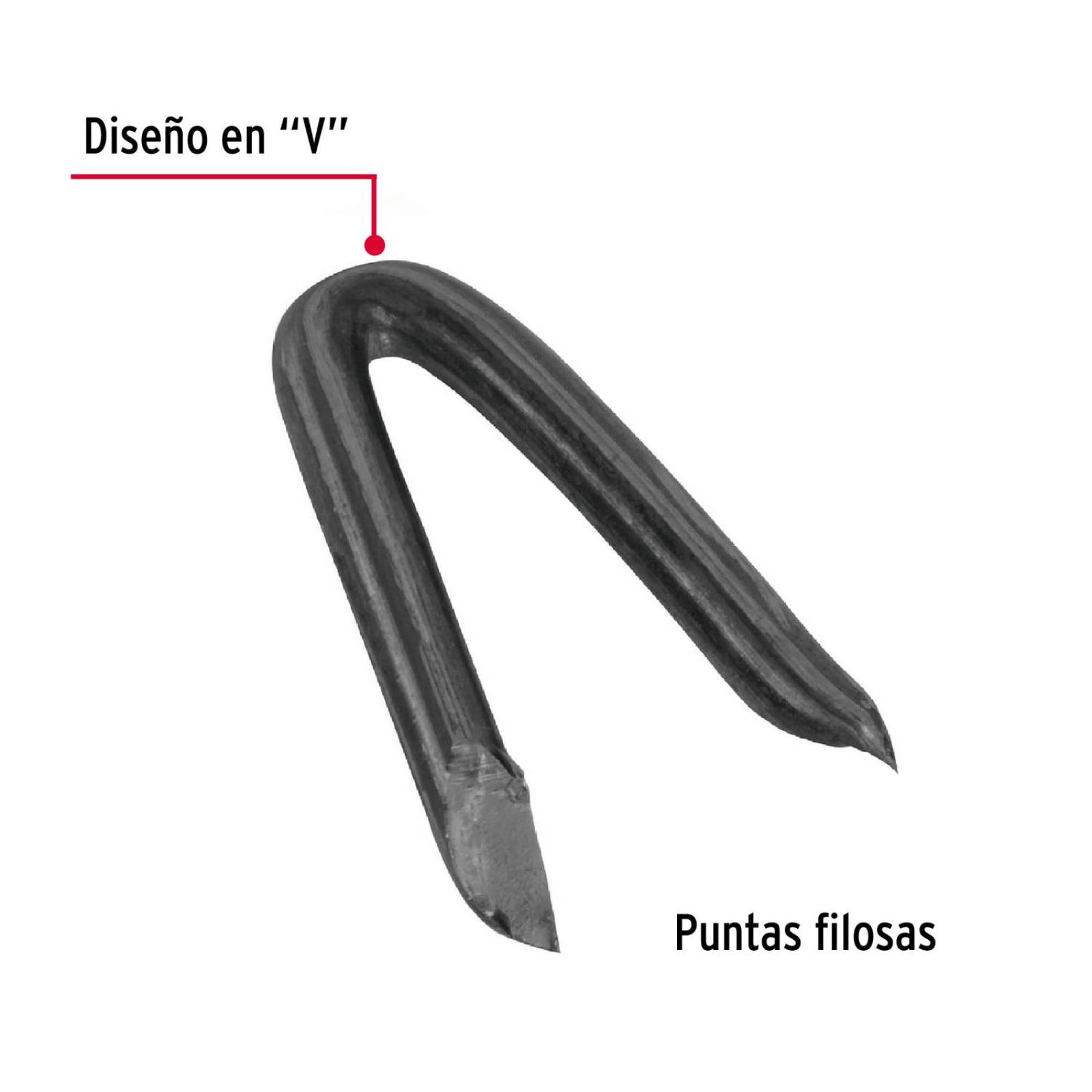 Grapas 1-1/4" negras p/alambre de púas. Caja con 10 kg 