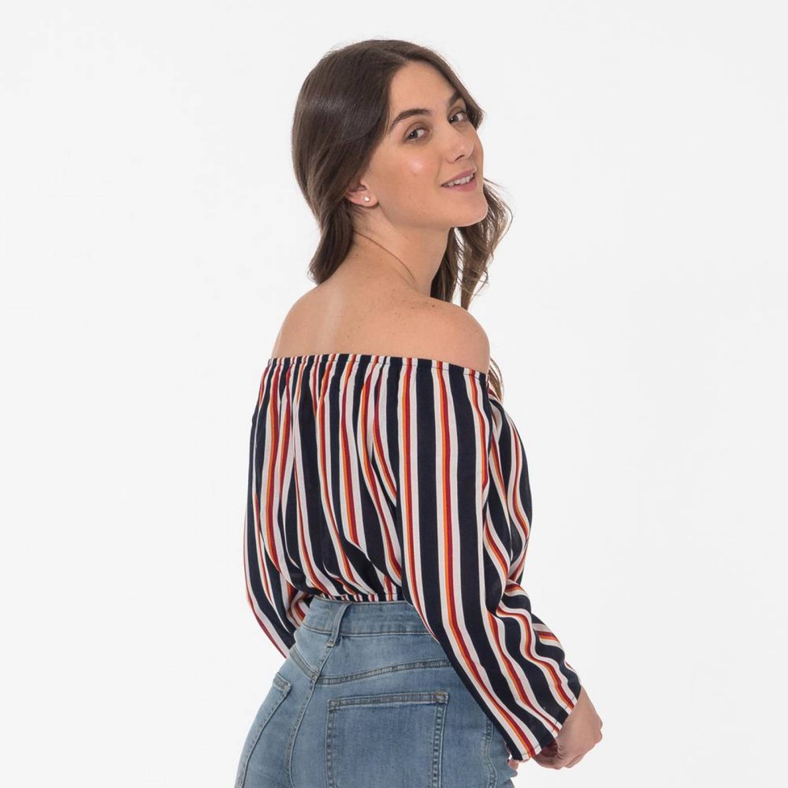 blusas de un hombro descubierto
