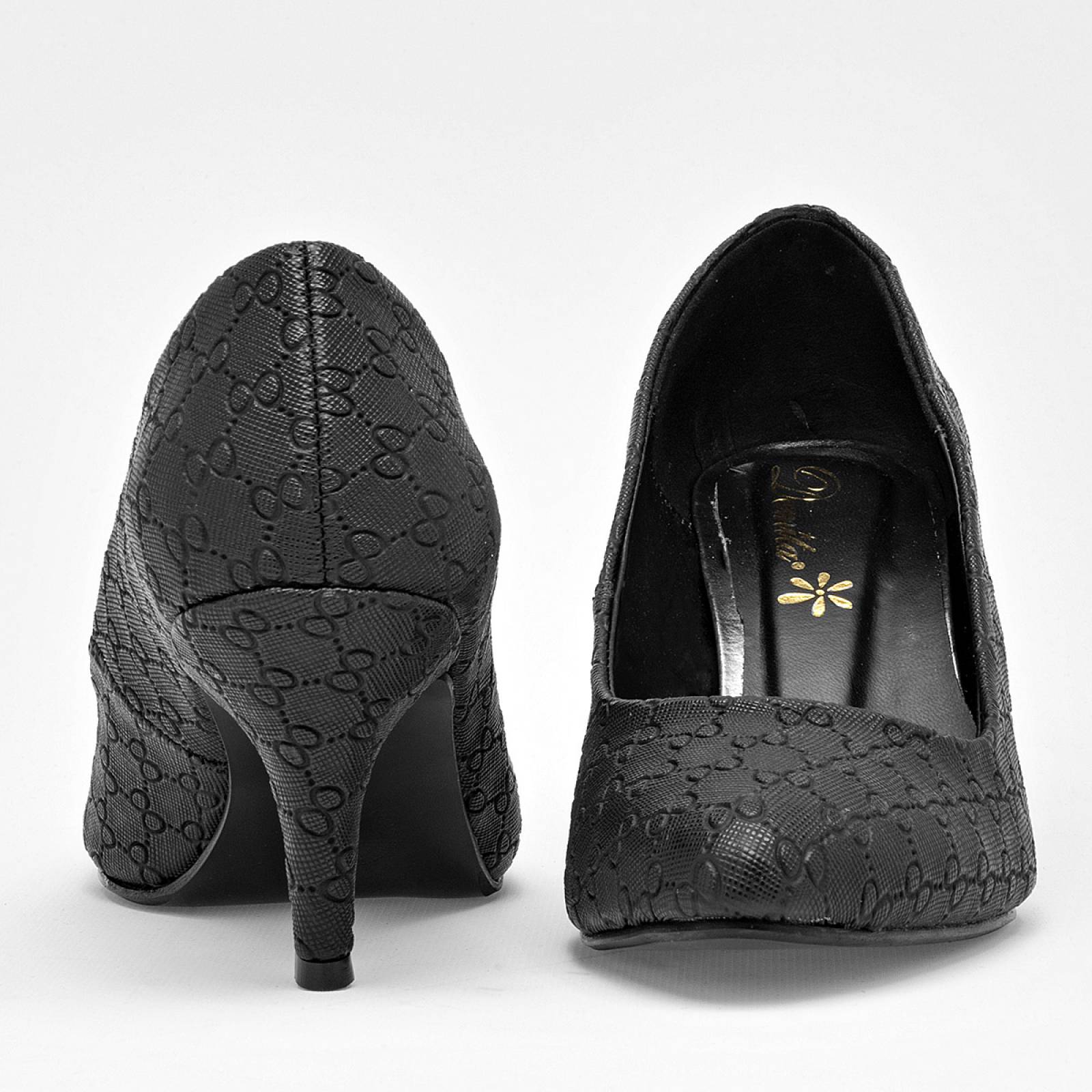 Damita Zapatilla para mujer negro Codigo 126050E