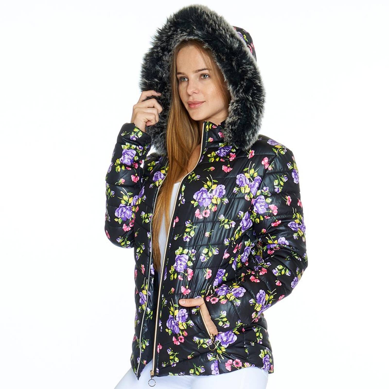 Chamarra Para Mujer Con Capucha Estampado Flores Negro Cómoda