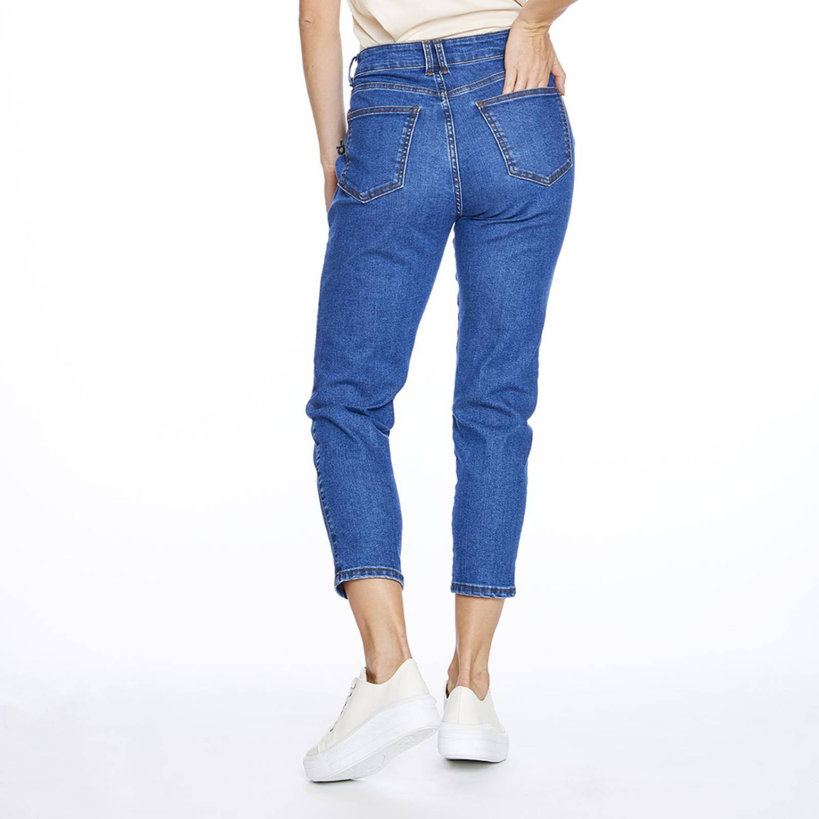 Jeans Mom Fit Mujer Con Bolsas y Pinzas Stone Claro 