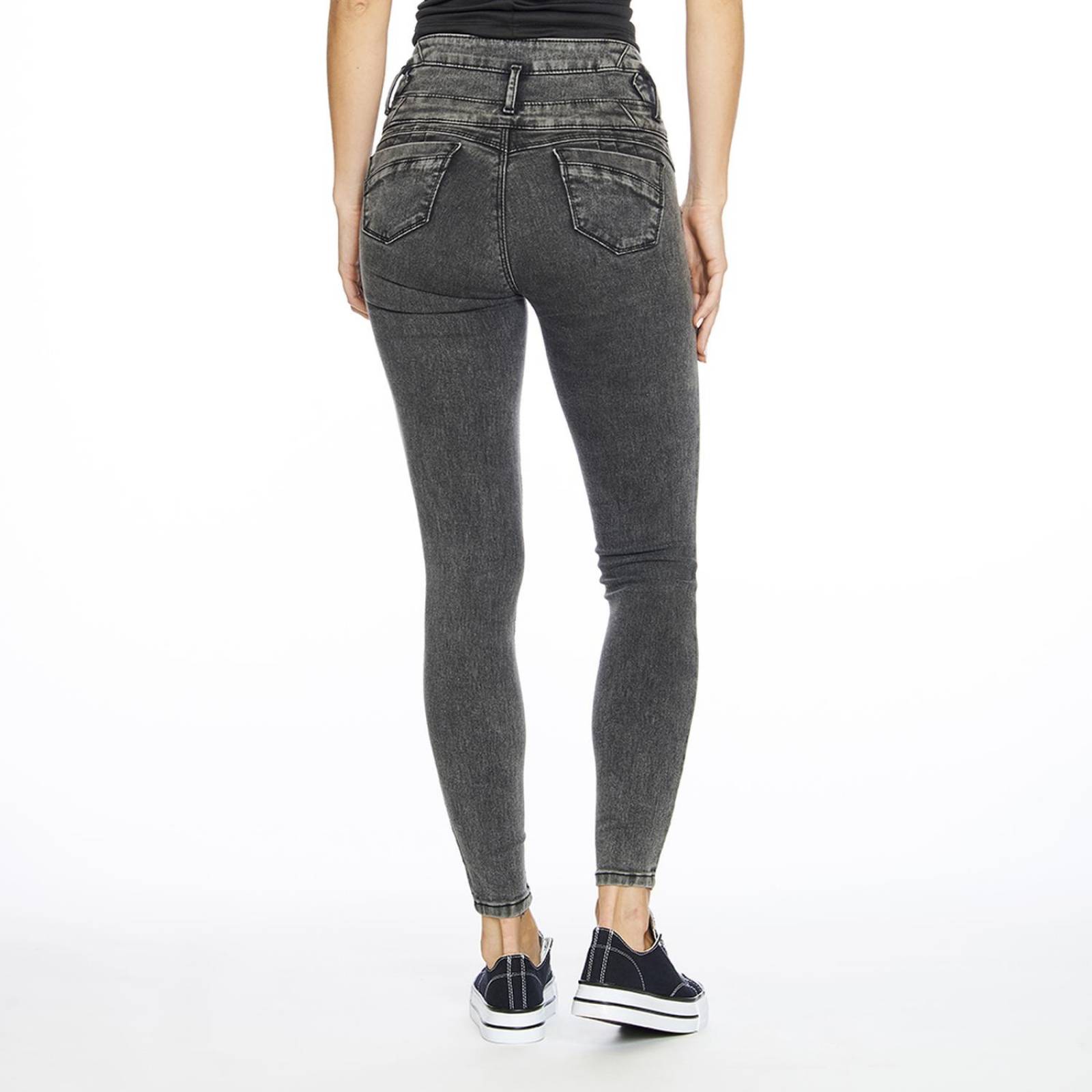 Jeans Mujer levanta pompas Corte skinny Negro Deslavado 