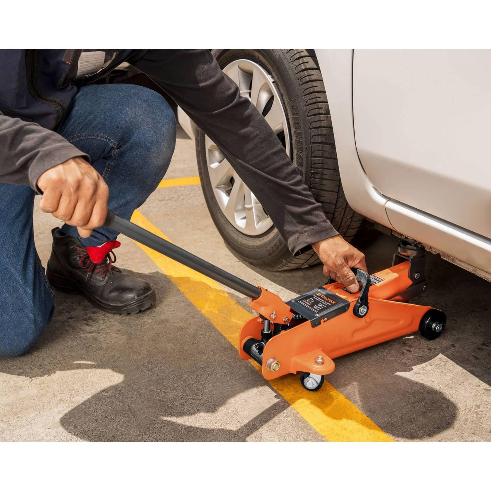 Gato hidráulico ligero 2 toneladas truper