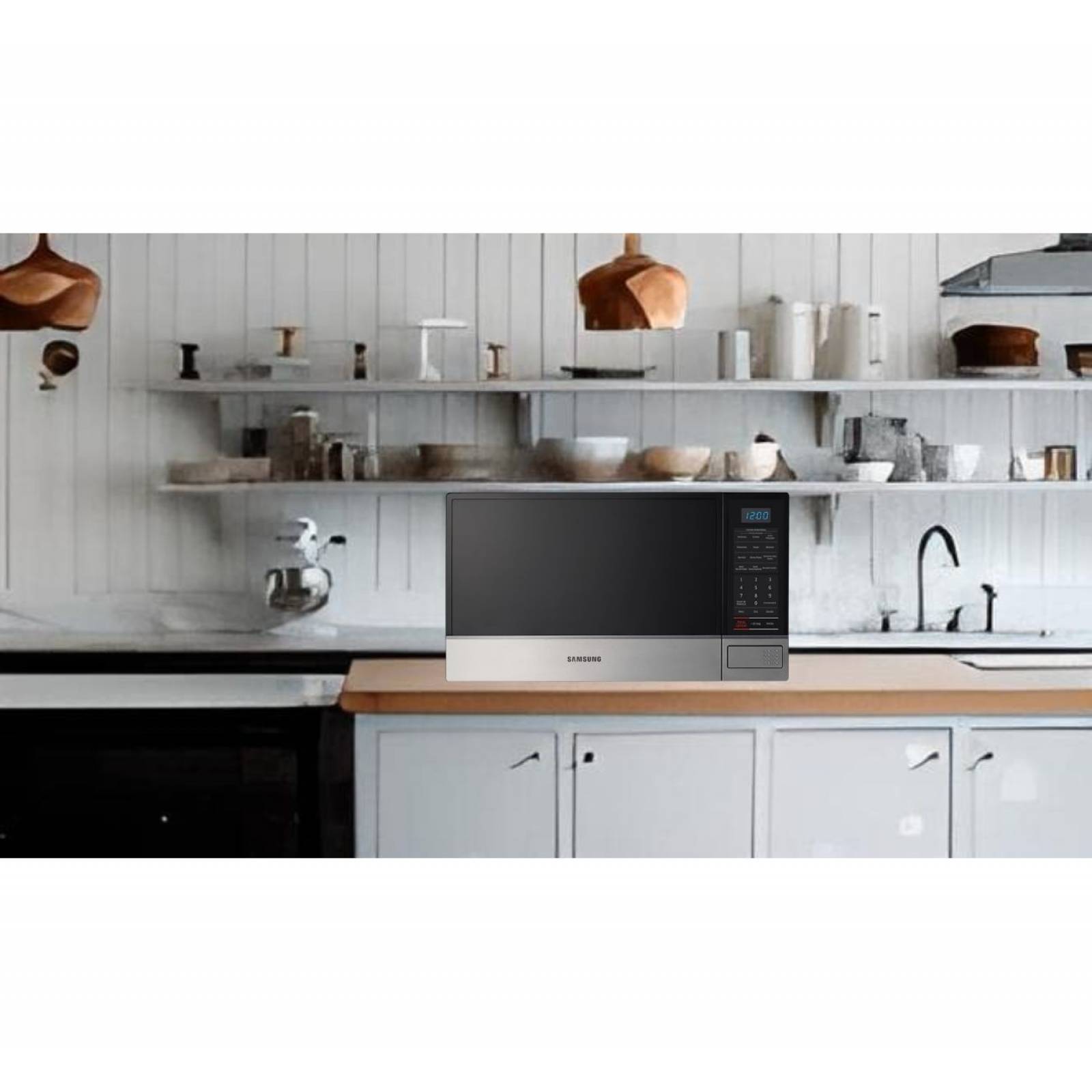 Horno de Microondas Samsung 1.1 pies Cúbicos con Rapid Defrost ame8114silver