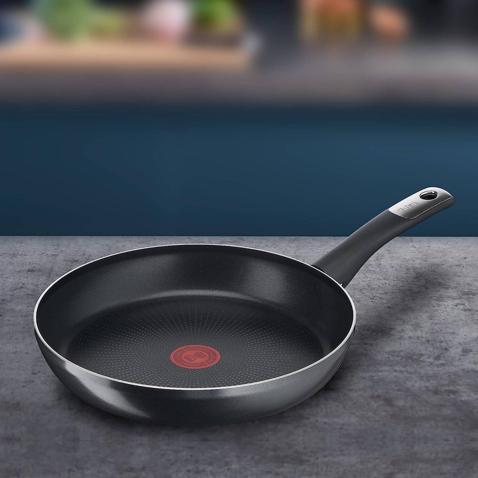 Sarten de 24 cm Hard Titanium Plus Antiadherente T-Fal