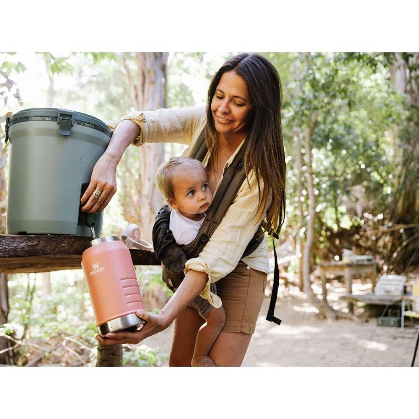 Stanley Jarra Térmica para Agua Adventure 2 Galones (7.5l) Verde 7.5 litros