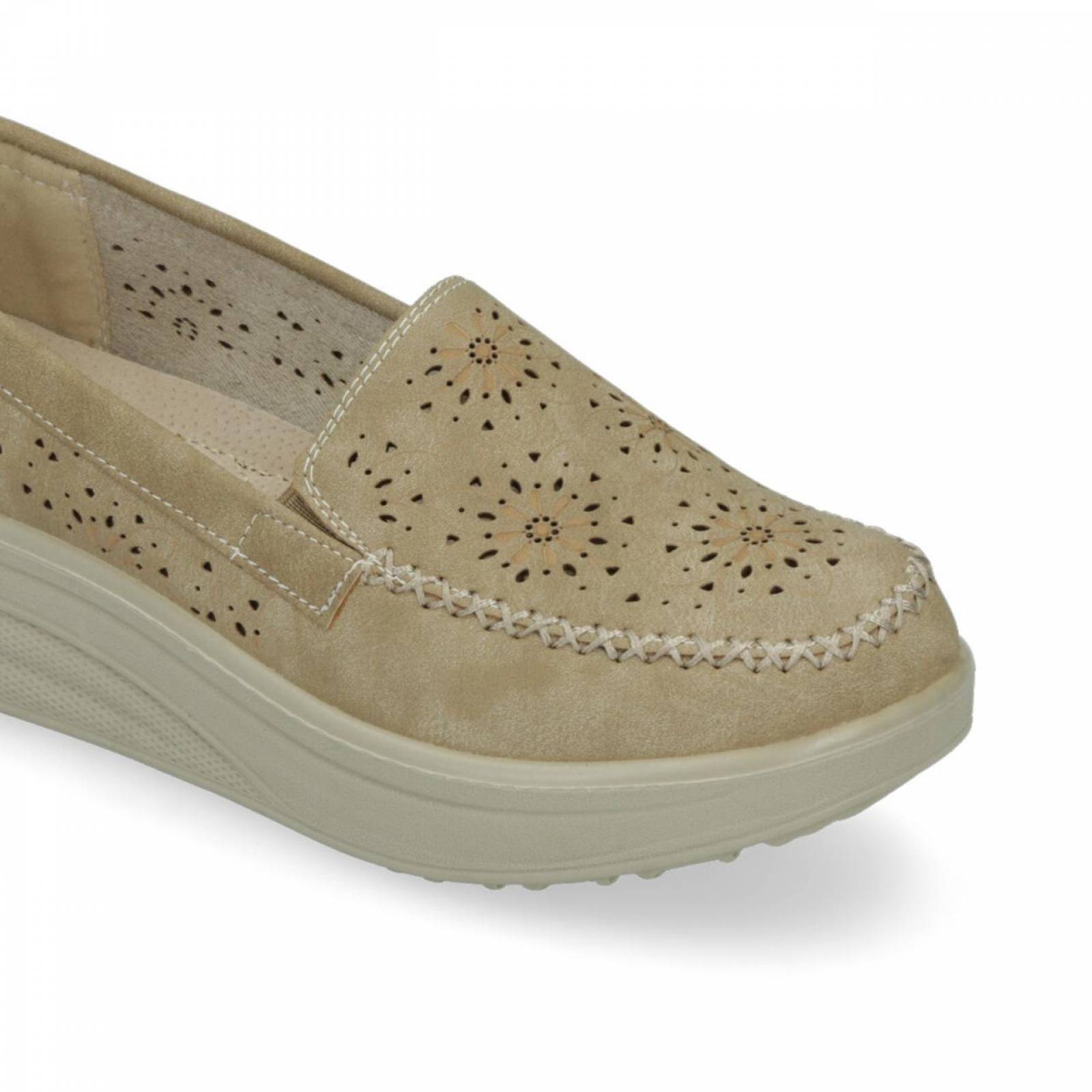Zapato Confort para Dama Dorothy Gaynor Beige 