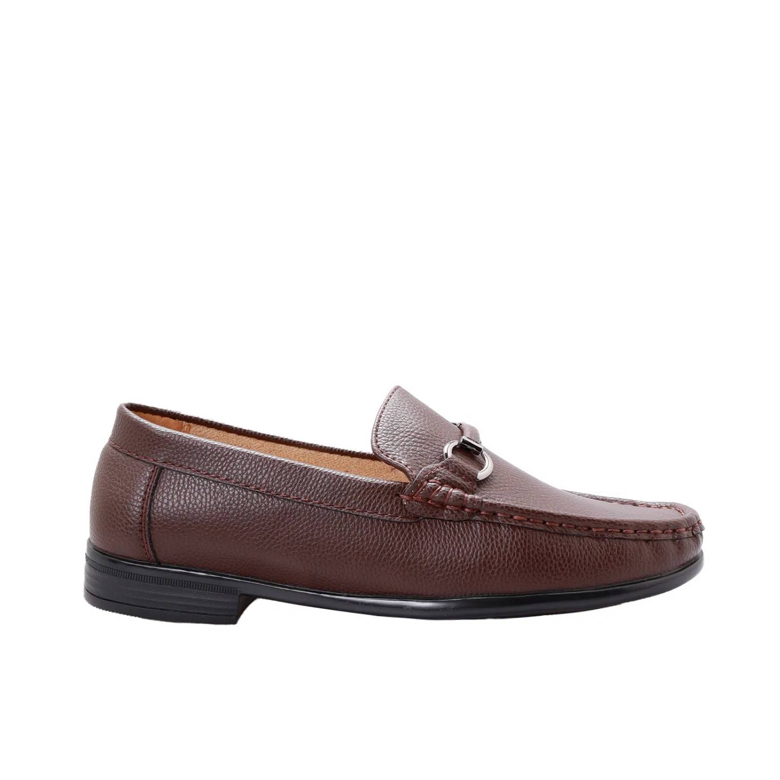 Mocasines café oscuro para hombre con detalles metálicos Dorothy Gaynor D14590064550