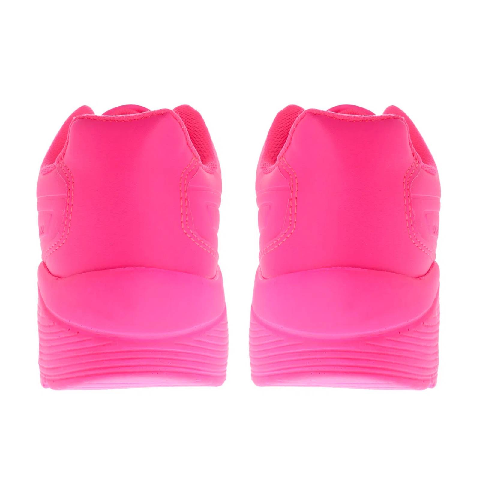 Tenis Rosalía color rosa neón con burbuja de impacto