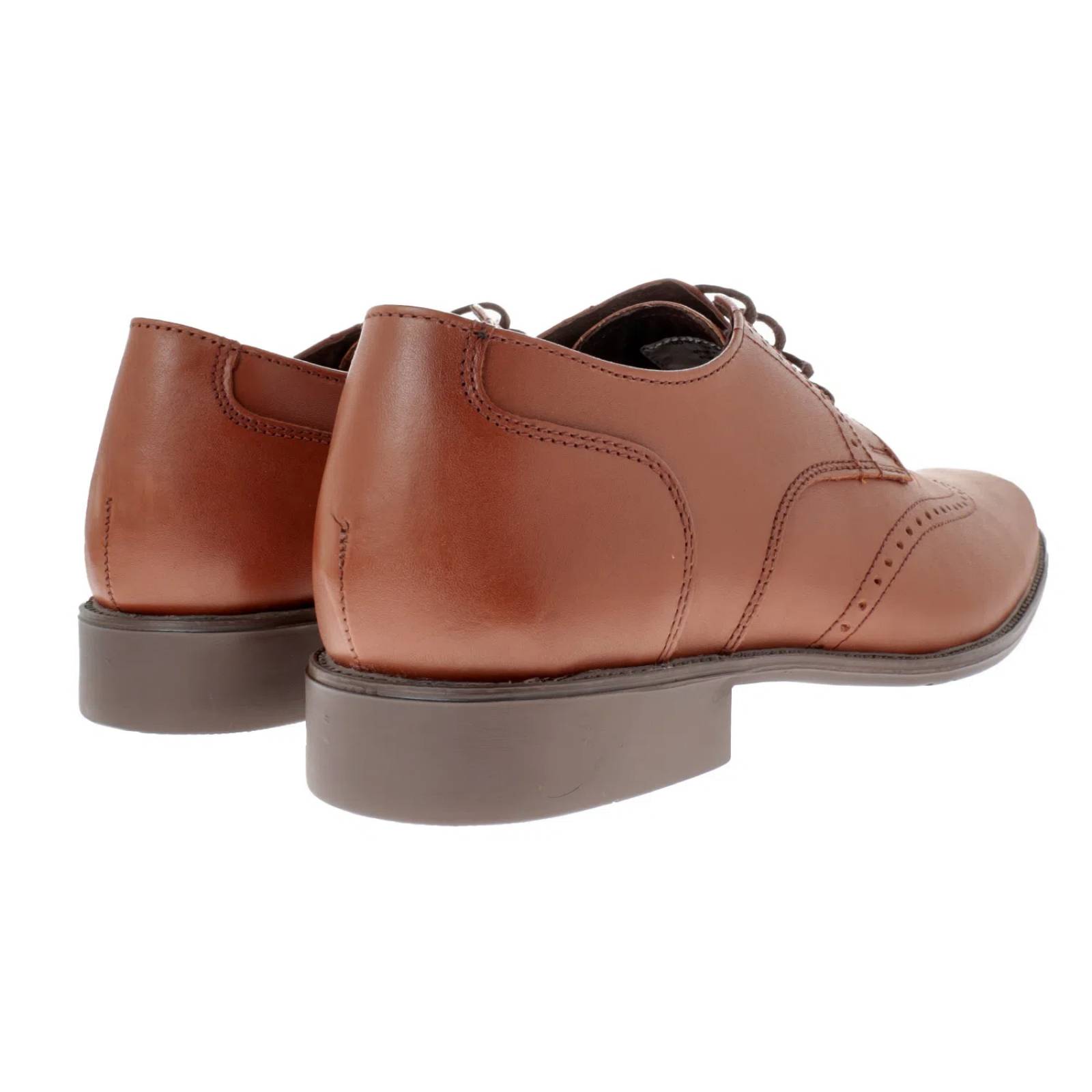 Zapatos Osmar color cognac con detalle de costura y perforado D12260016554