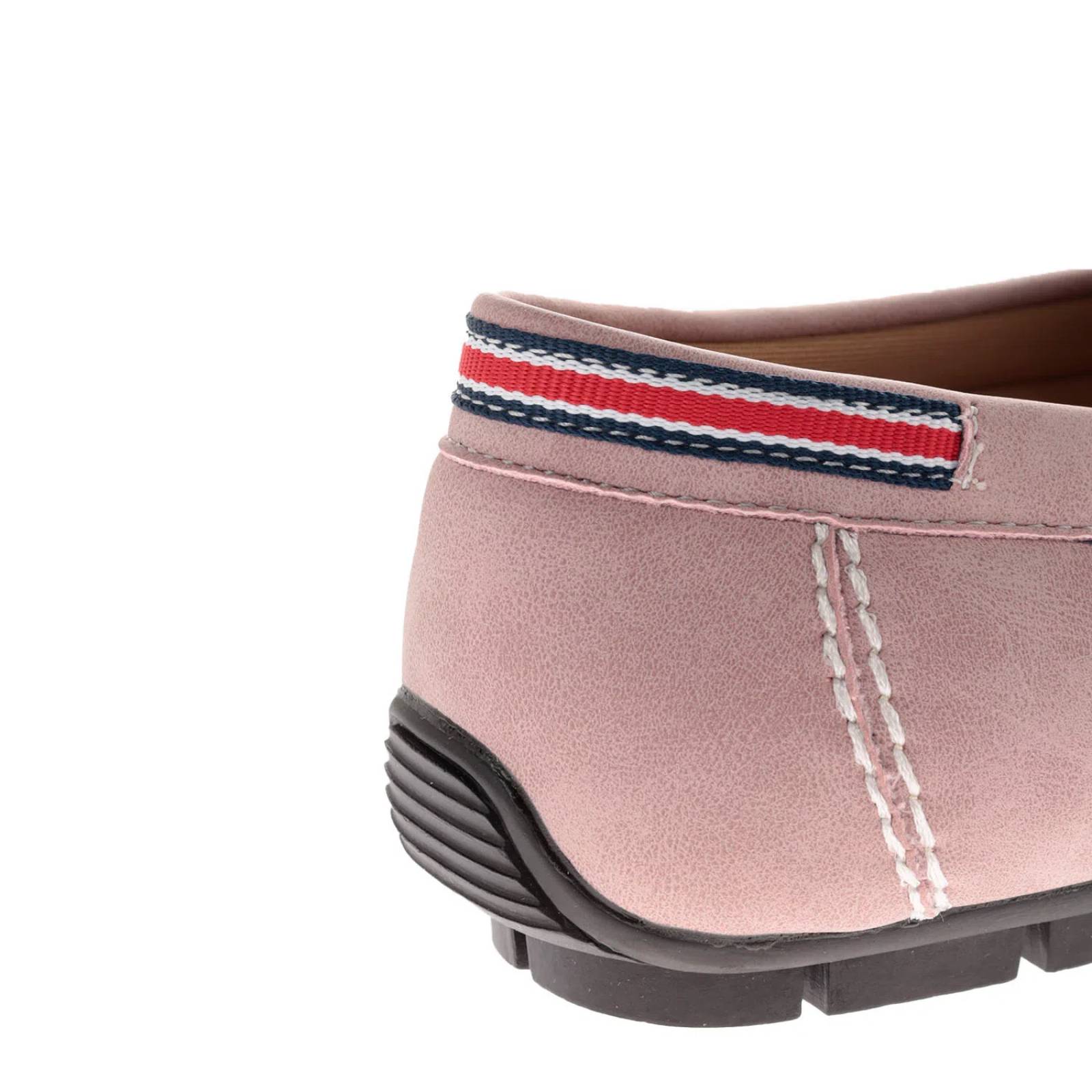 Mocasín Paulo color rosa textura suave y cinta tricolor en talón D14590111590