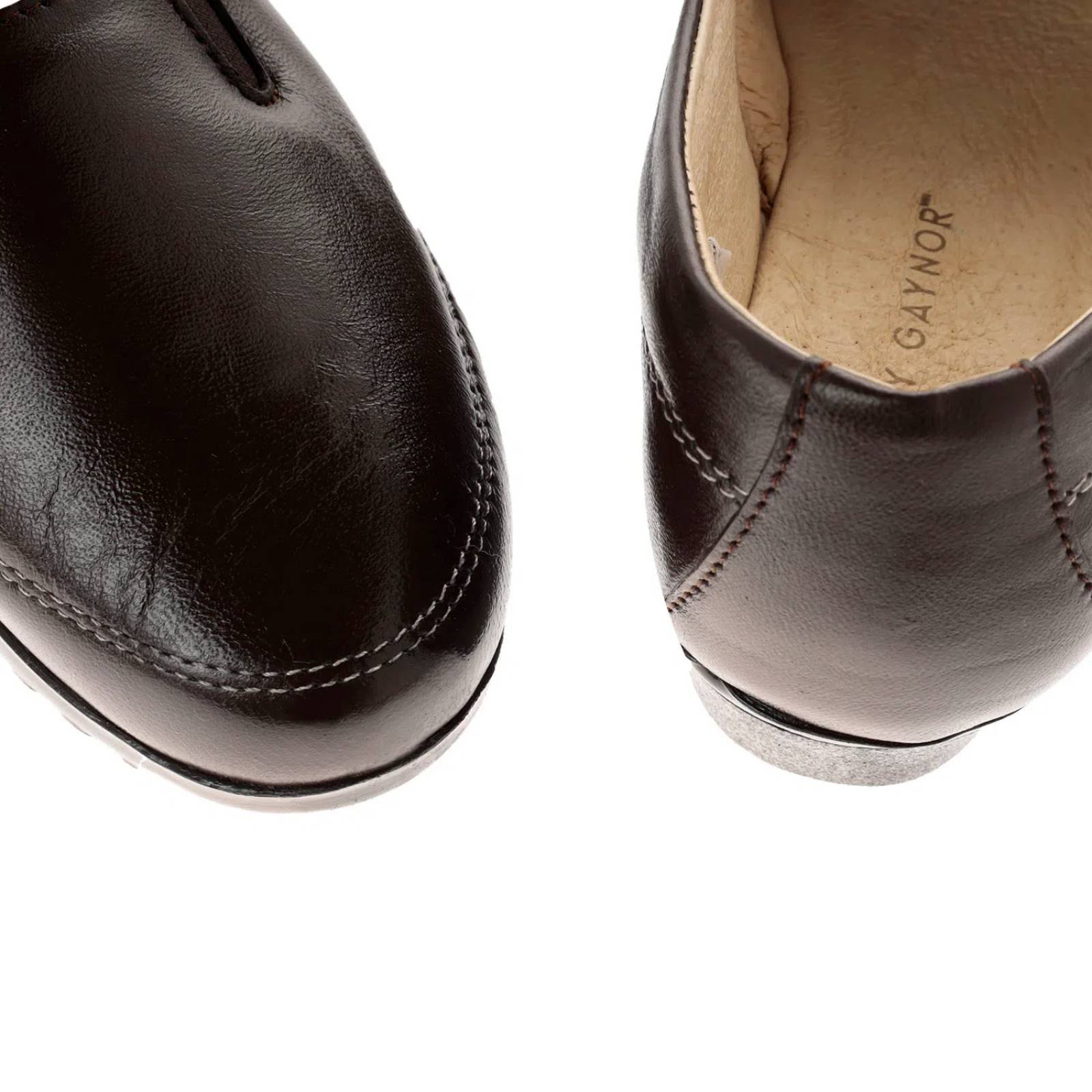 Mocasín Susana confort color café con tacón bajo y elástico