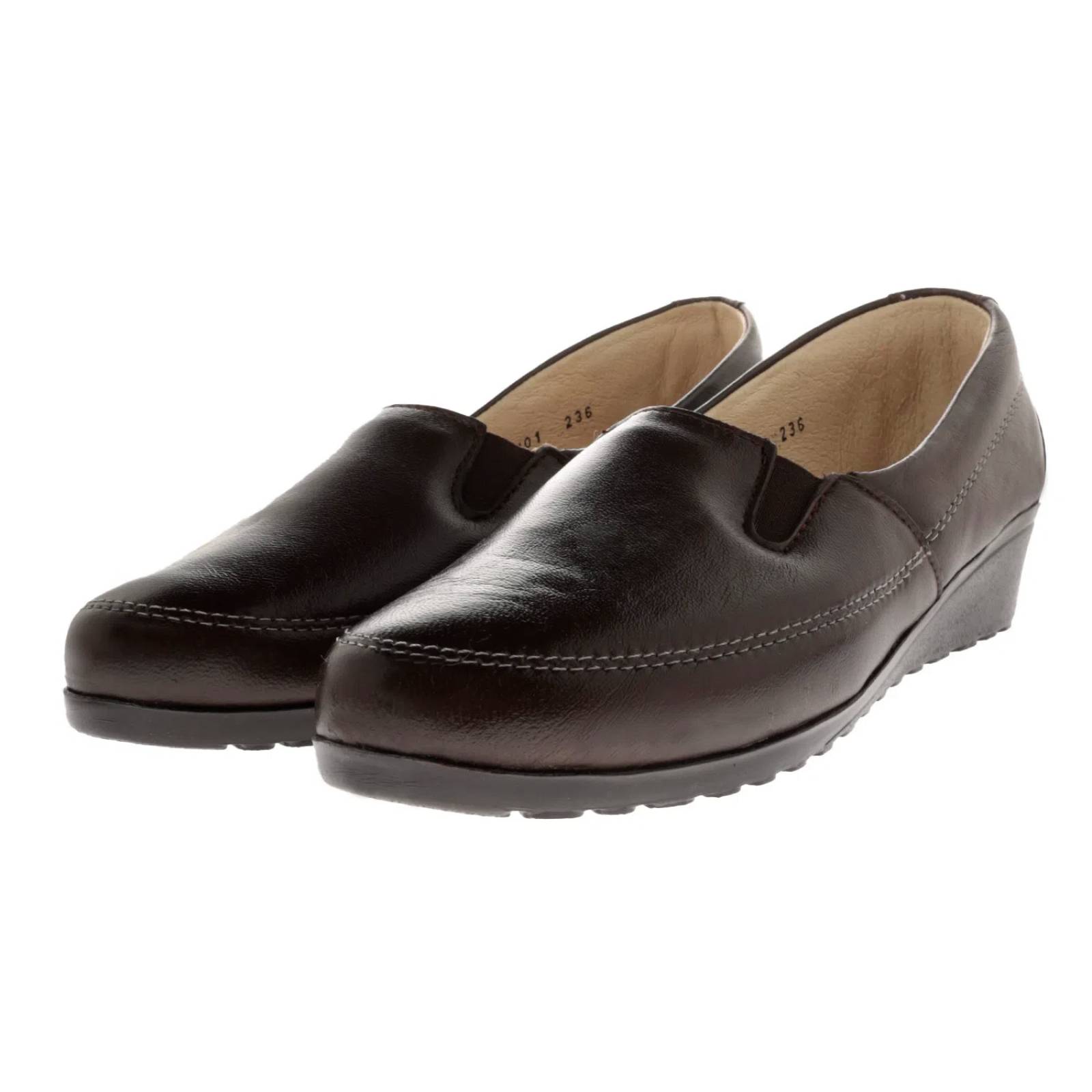 Mocasín Susana confort color café con tacón bajo y elástico