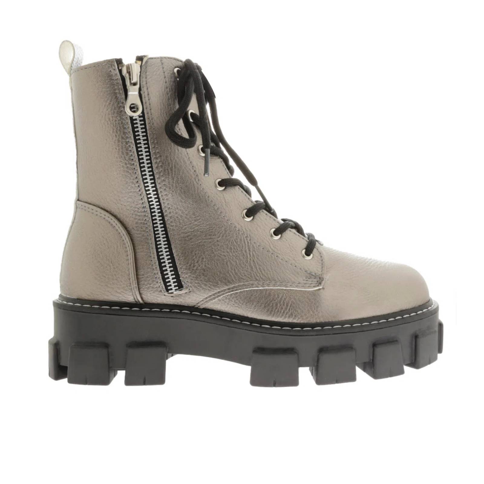 Botín Camila color inox textura brillosa